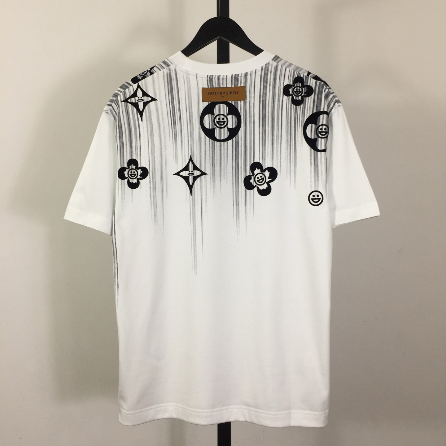 Louis Vuitton T-shirt Monogram - DesignerGu
