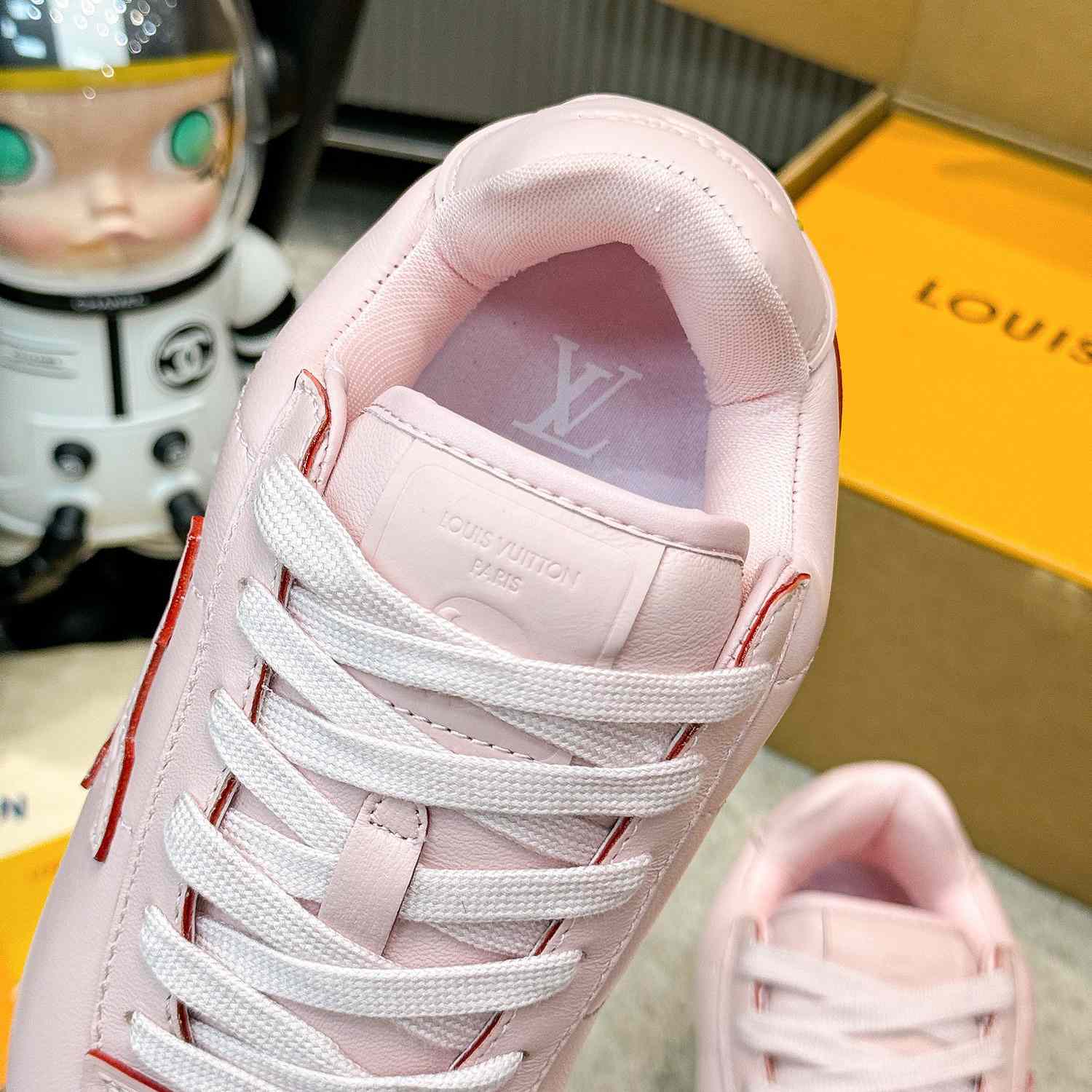 Louis Vuitton LV BUTTERSOFT Sneaker    1AIKWJ - DesignerGu