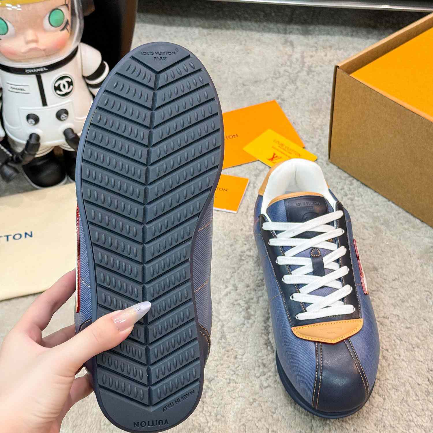 Louis Vuitton LV BUTTERSOFT Sneaker    1AIKI9 - DesignerGu