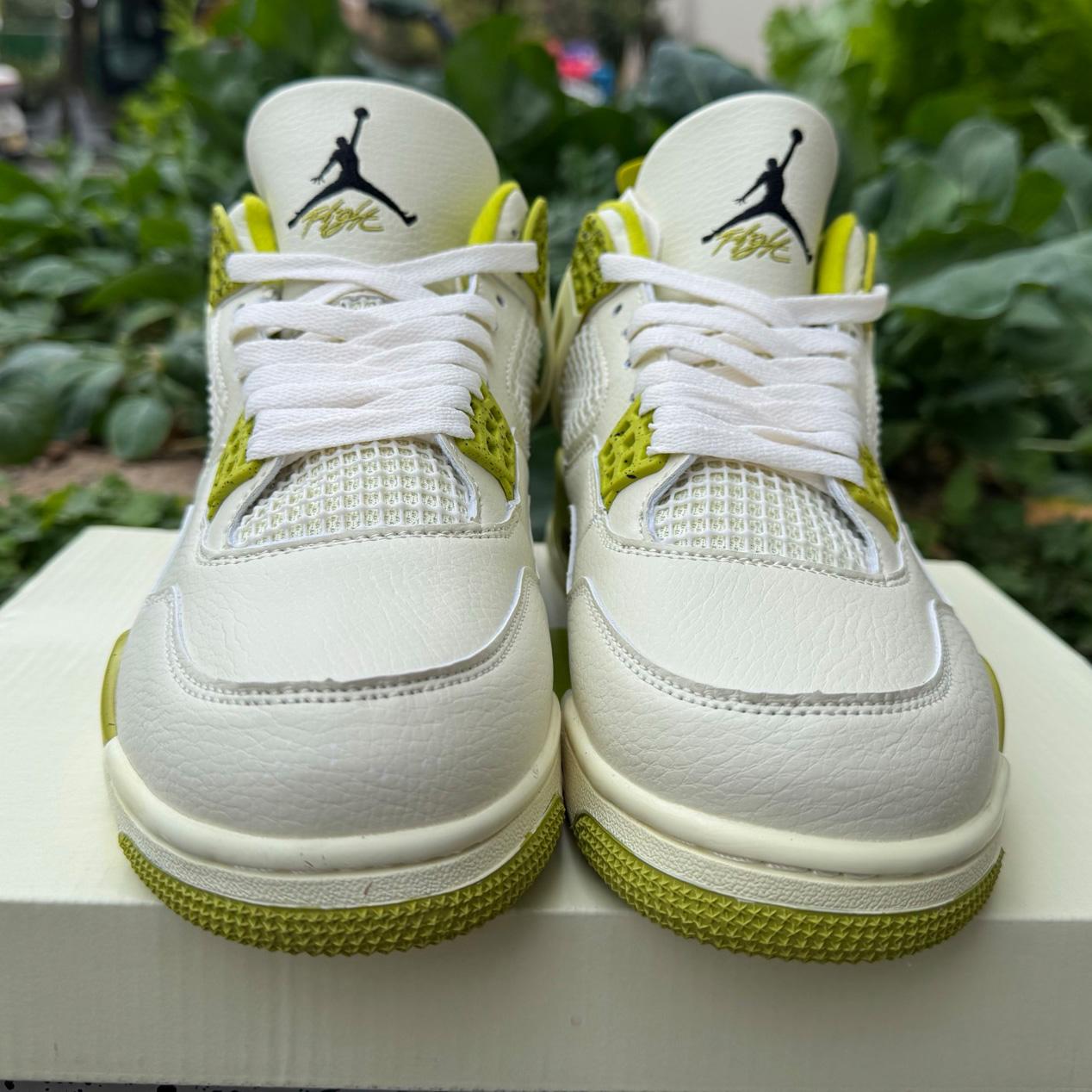 J. Balvin x Jordan Air Jordan 4 Retro 'Lemonade' IW2872-700  - DesignerGu