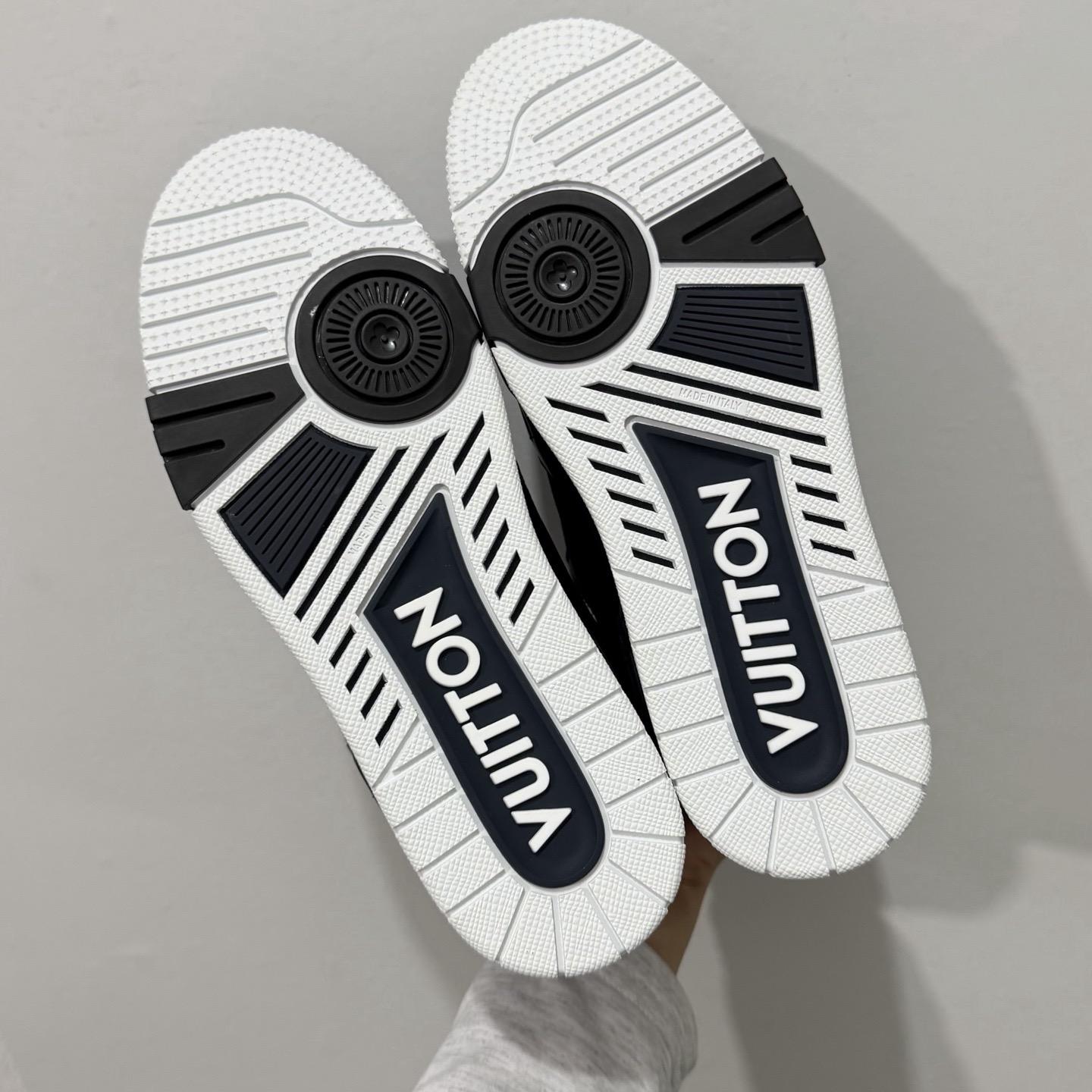 Louis Vuitton LV Trainer Sneaker    1AJ234 - DesignerGu