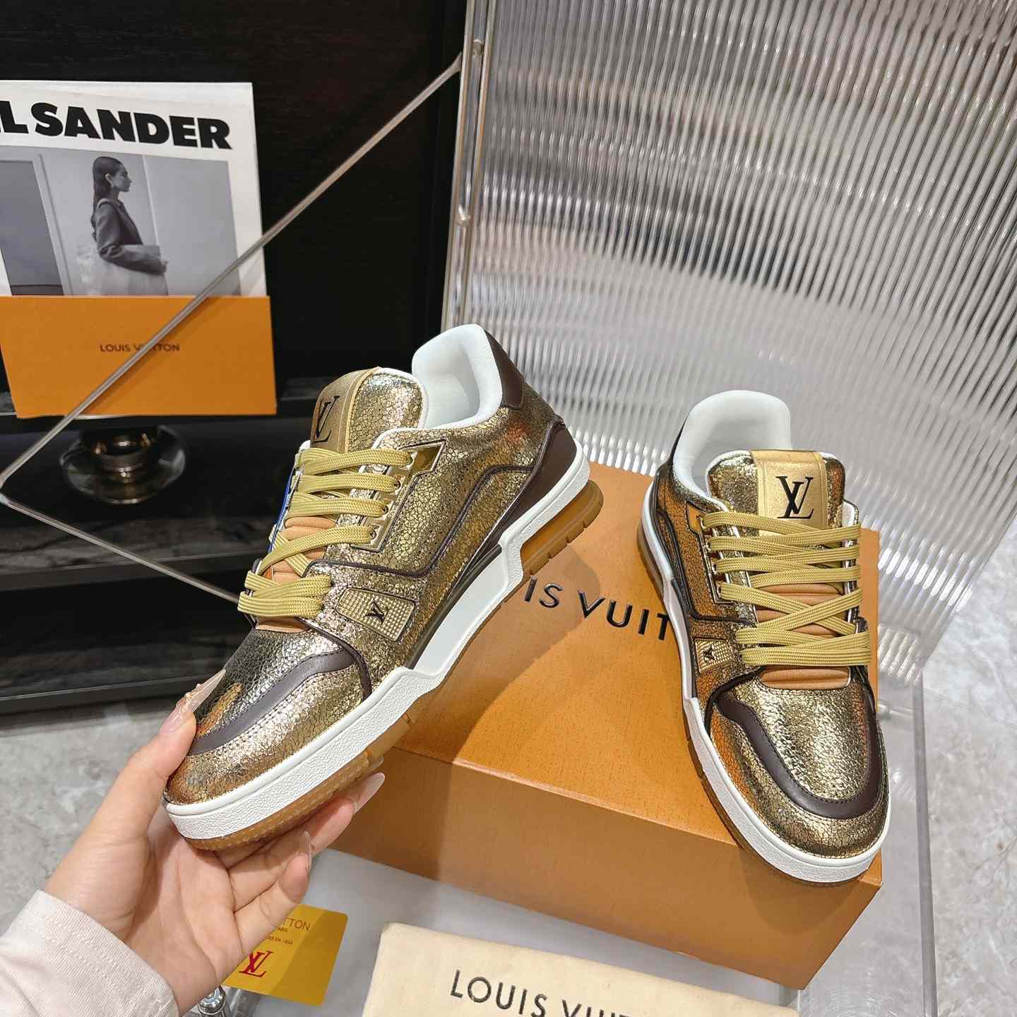 Louis Vuitton LV Trainer Sneaker    1AJA14 - DesignerGu