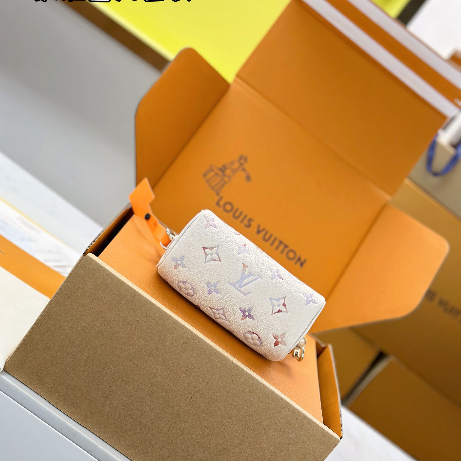 Louis Vuitton Nano Speedy M25591 - DesignerGu