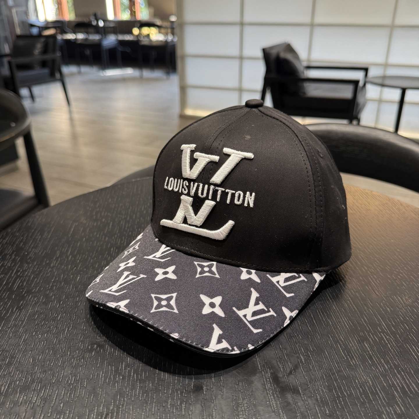 Louis Vuitton Cap - DesignerGu