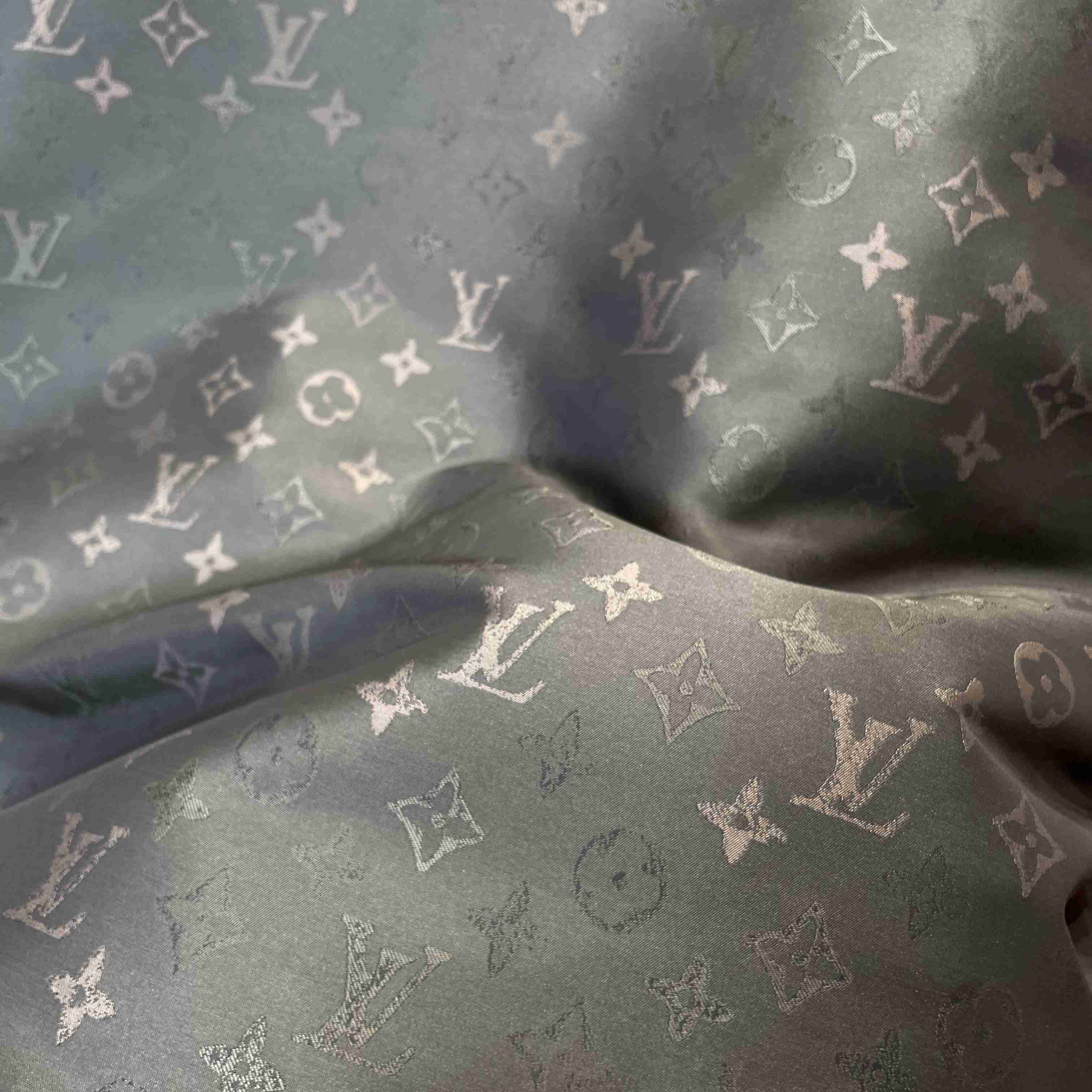 Louis Vuitton Monogram Bomber 1AJBDT - DesignerGu