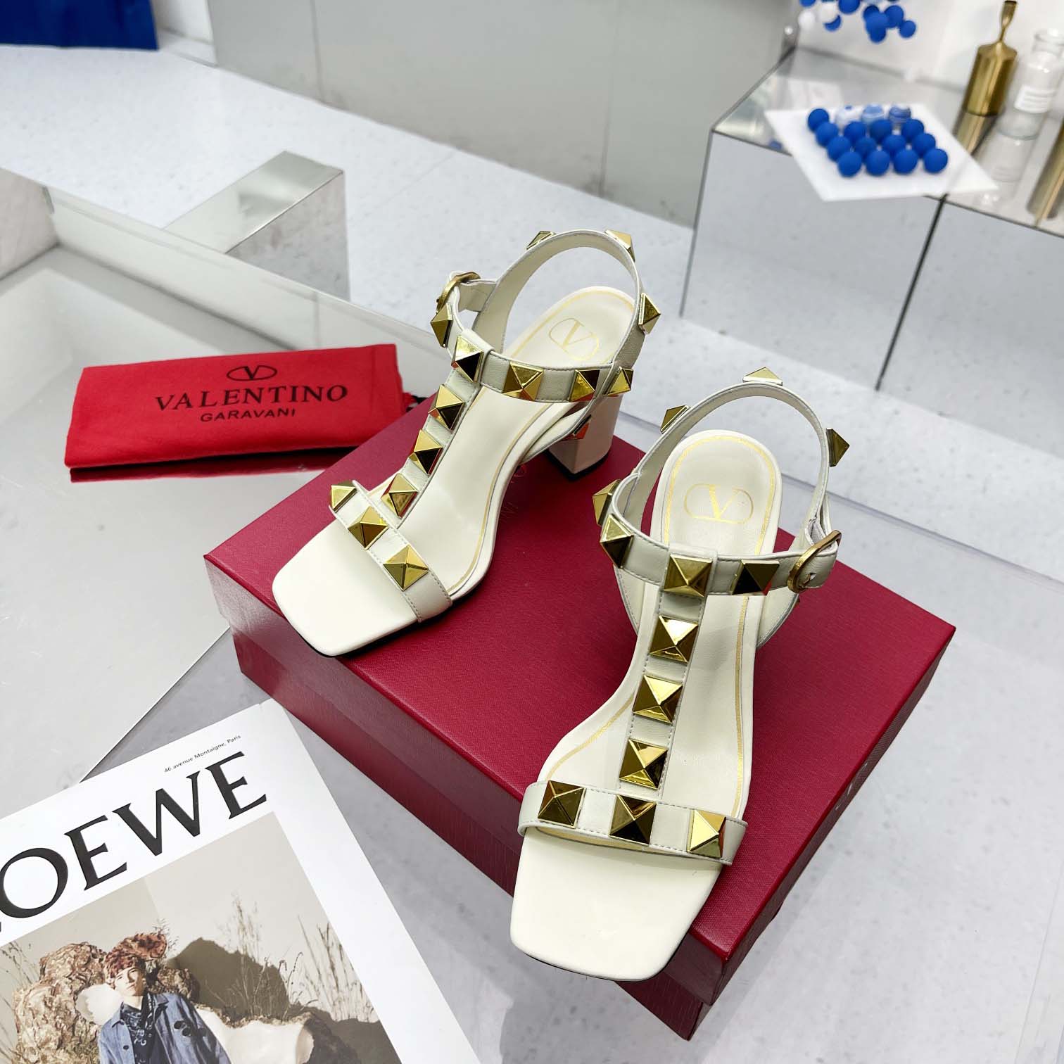 Valent Garavani Roman Stud Leather Ankle Strap Sandal - DesignerGu