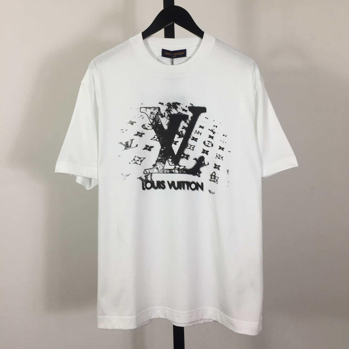 Louis Vuitton Distressed Graphic T-shirt - DesignerGu