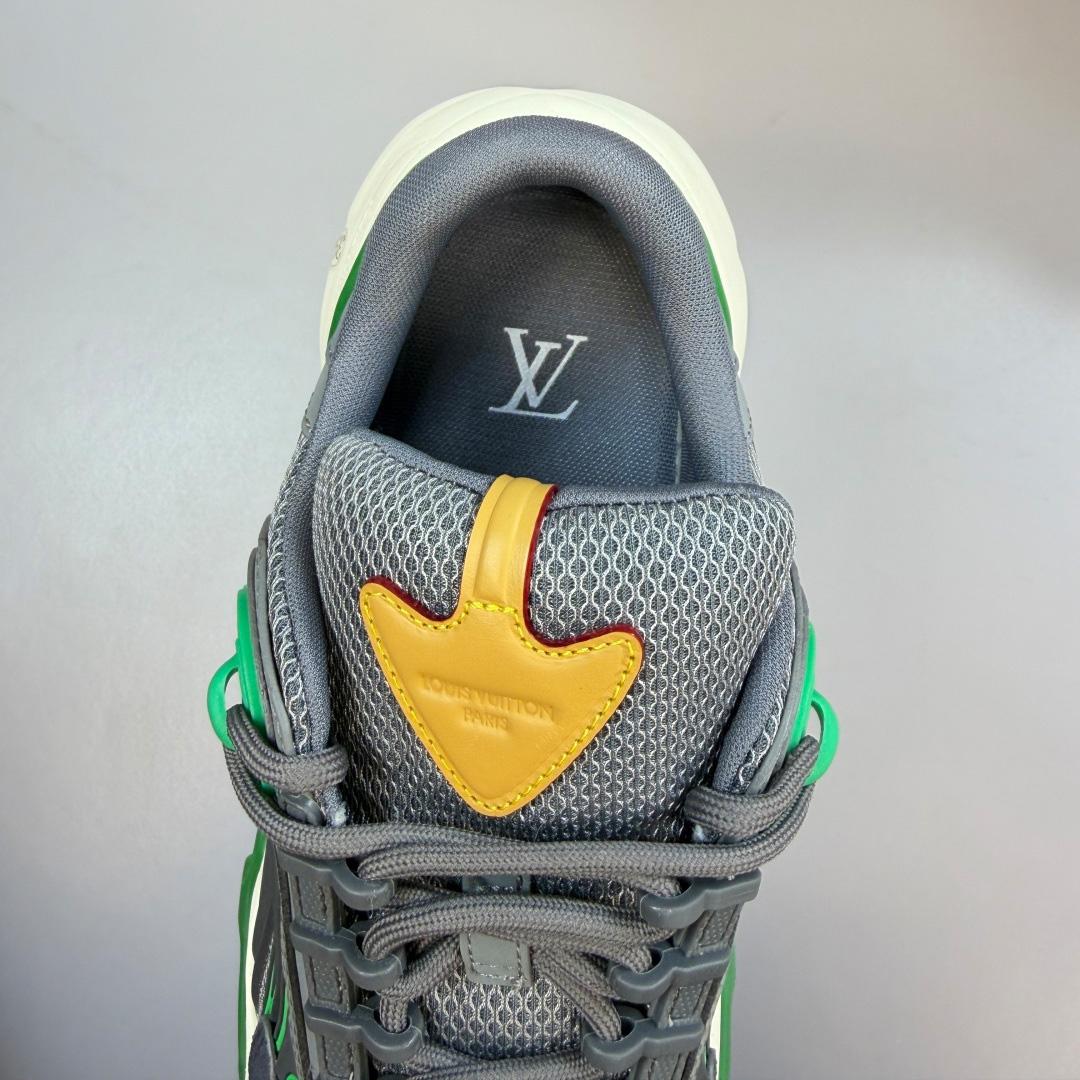 Louis Vuitton Summit Sneaker 1AJAXQ - DesignerGu