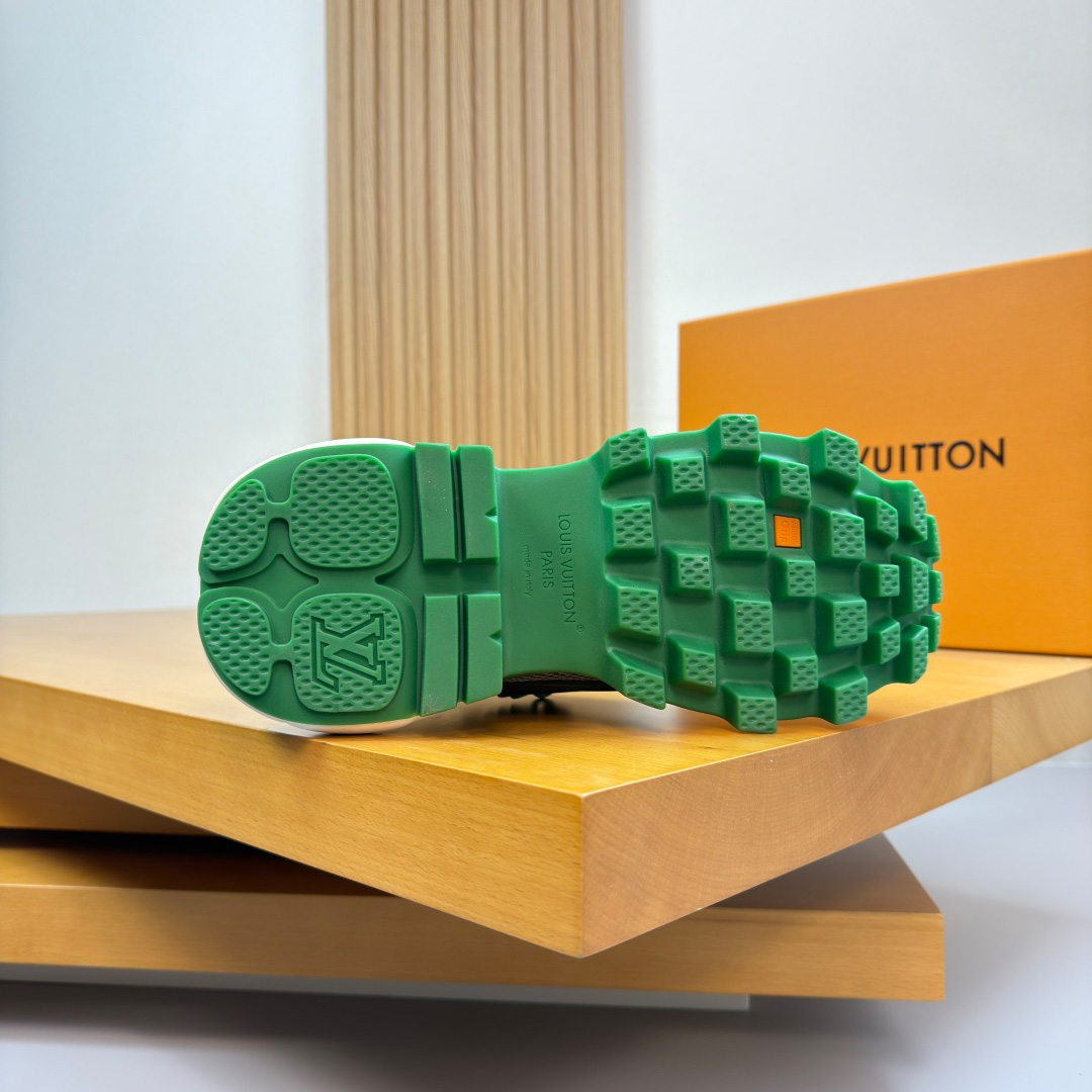 Louis Vuitton Summit Sneaker 1AJAXQ - DesignerGu