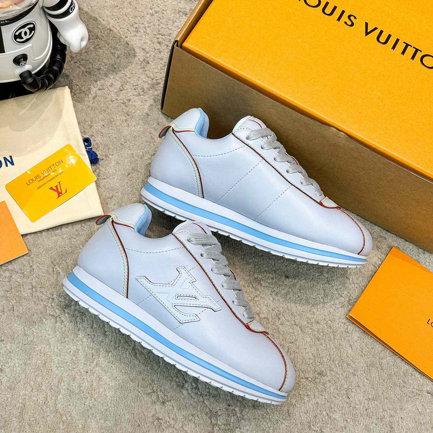 Louis Vuitton LV BUTTERSOFT Sneaker    1AIKI9 - DesignerGu