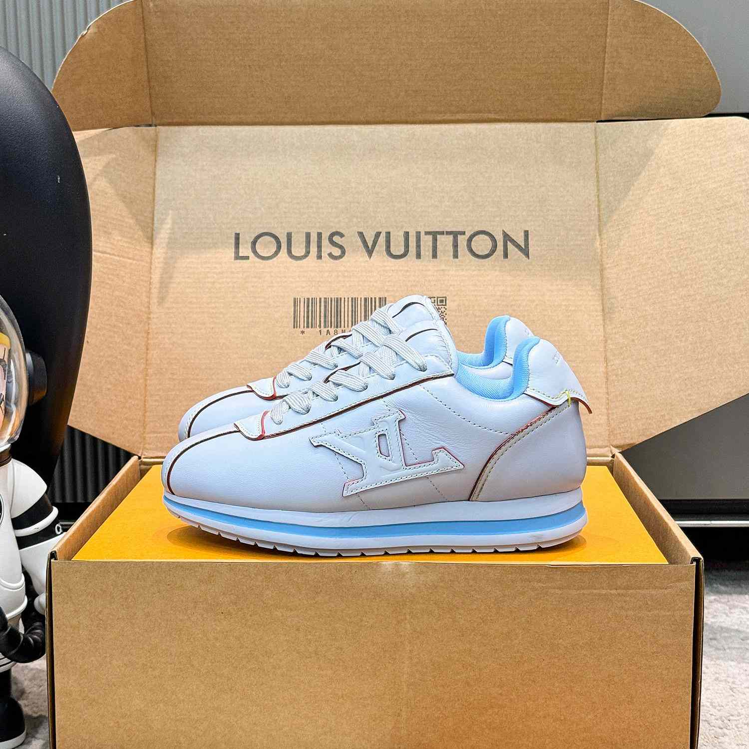 Louis Vuitton LV BUTTERSOFT Sneaker    1AIKI9 - DesignerGu