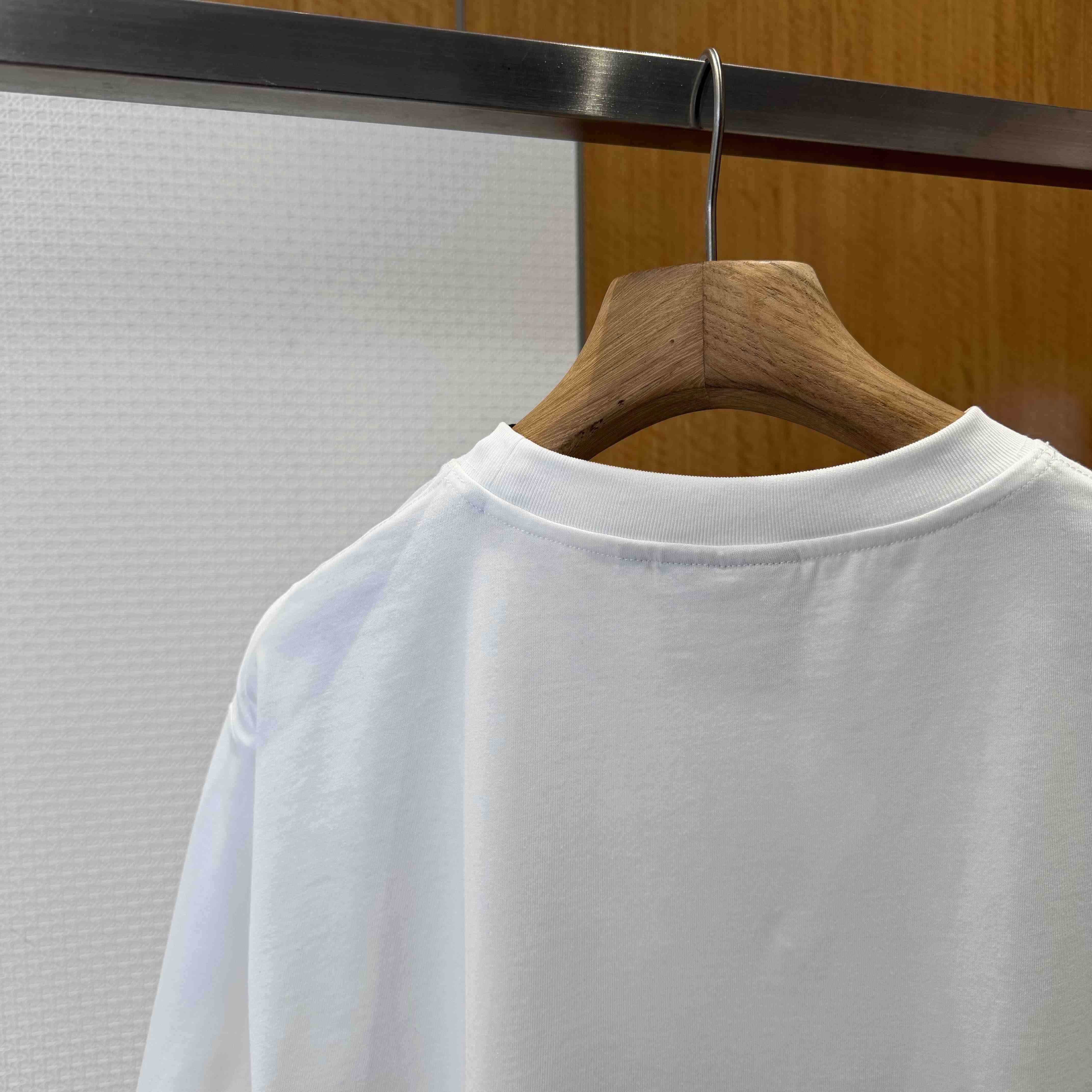 Dior T-Shirt with Book Cover Embroidery - DesignerGu