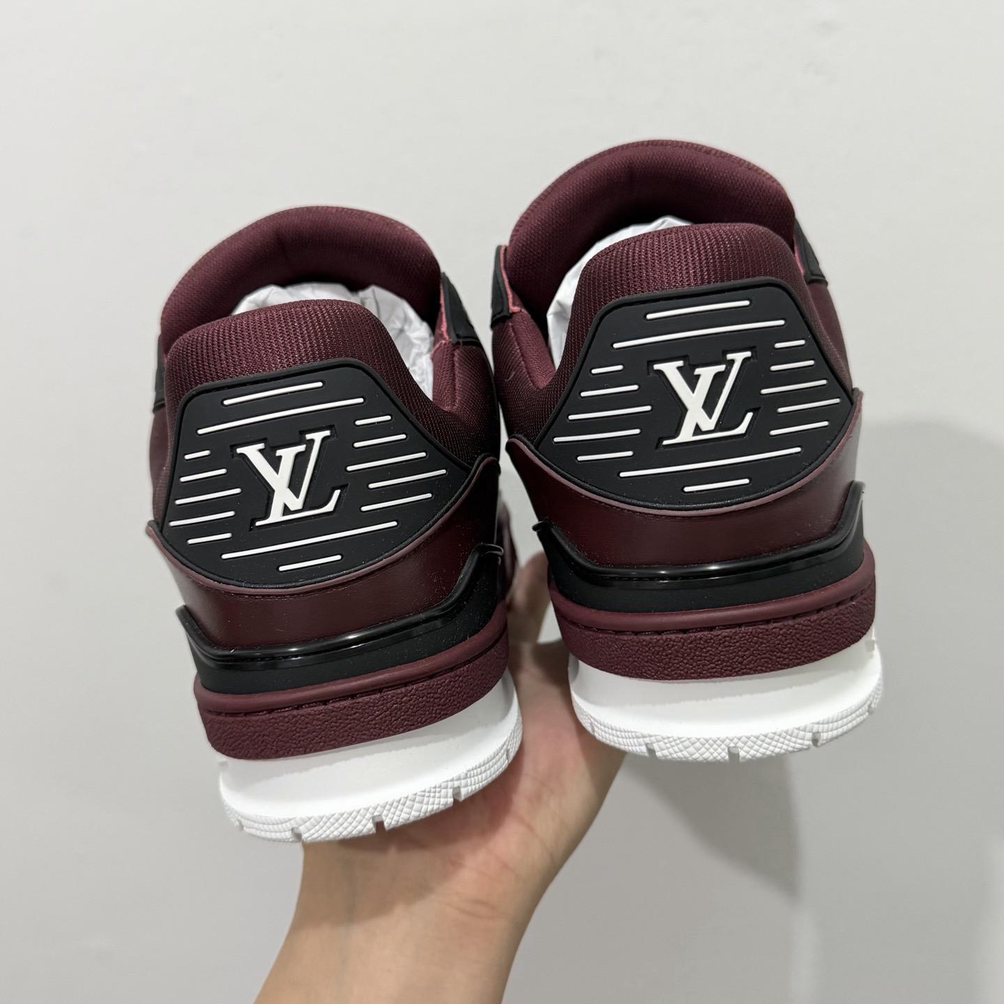 Louis Vuitton LV Trainer Sneaker    1AJ960 - DesignerGu