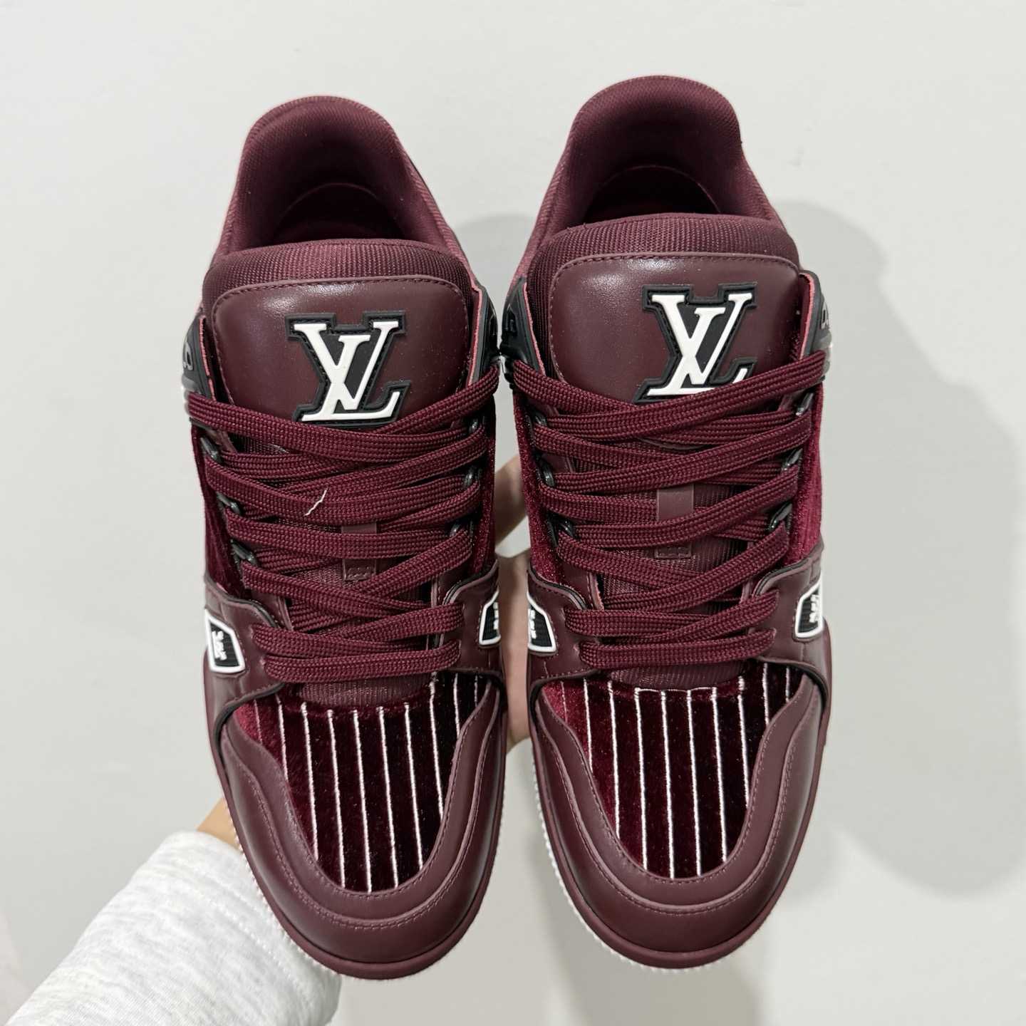 Louis Vuitton LV Trainer Sneaker    1AJ960 - DesignerGu