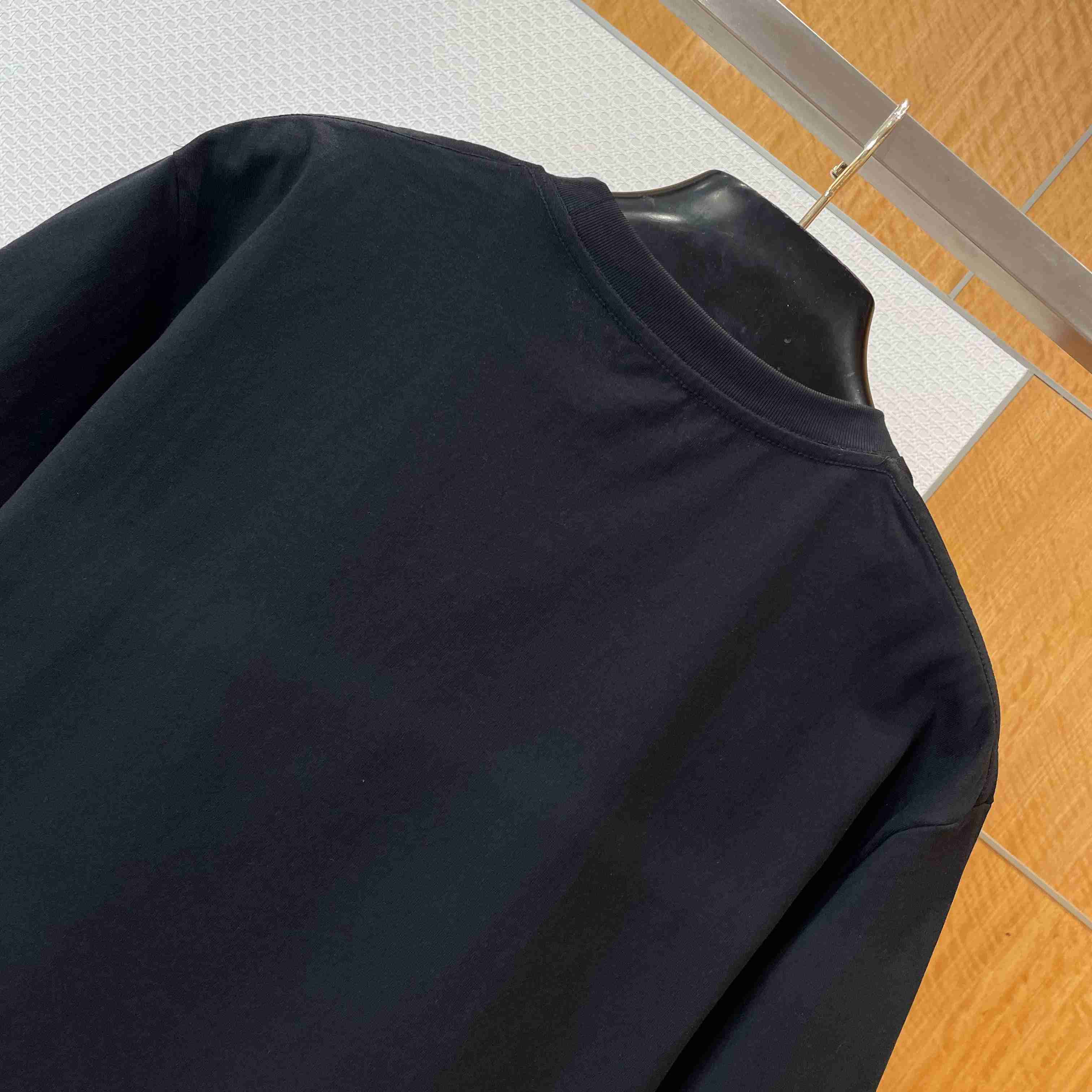 Dior T-Shirt with Dior Embroidery Black - DesignerGu