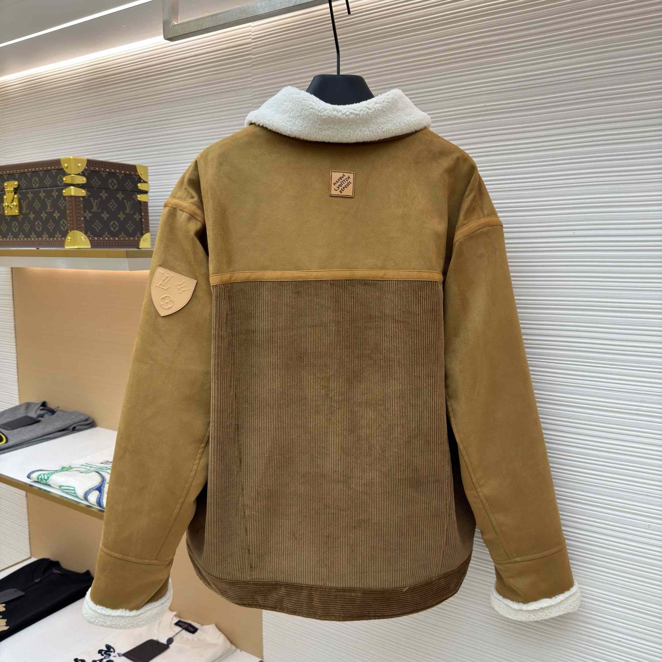 Louis Vuitton Corduroy And Shearling Mix Trucker 1AJBR0 - DesignerGu