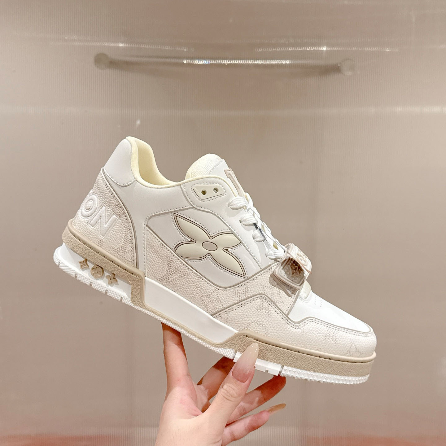 Louis Vuitton LV Trainer Sneaker   1AHTUG - DesignerGu