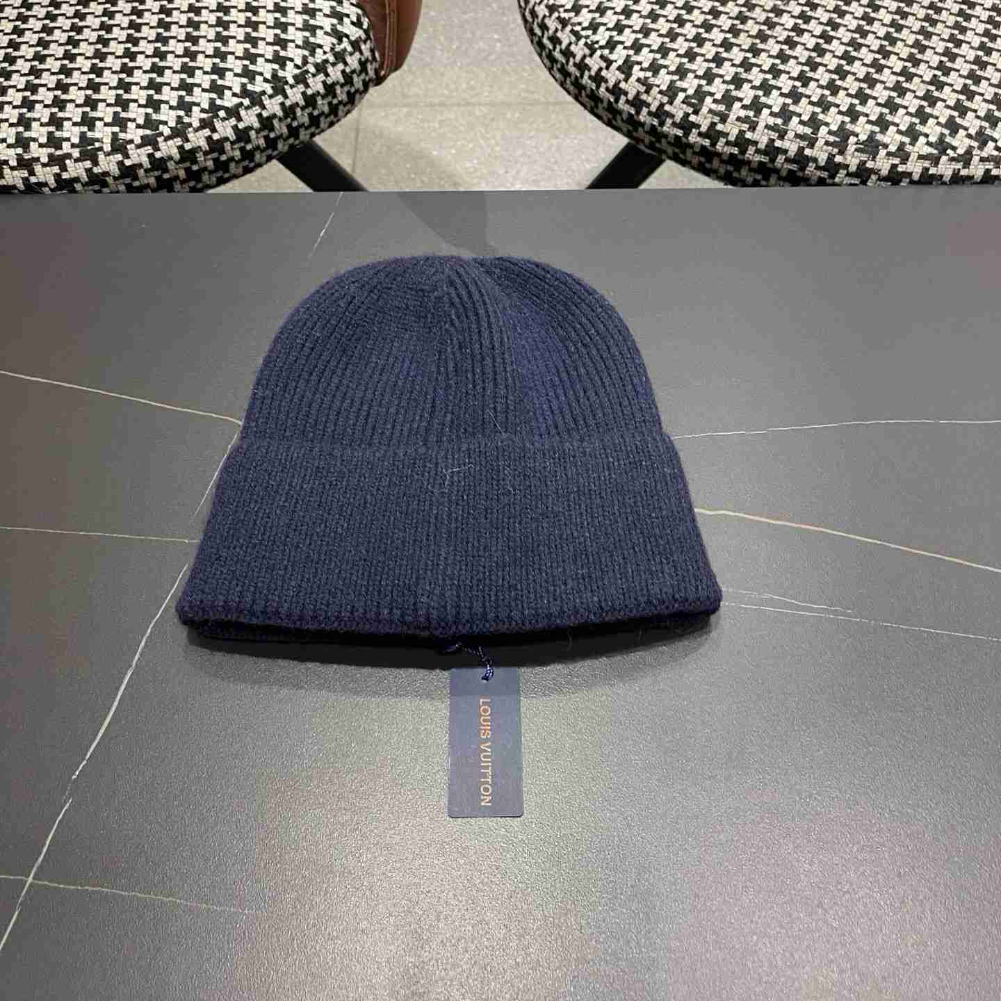 Louis Vuitton Beanie    - DesignerGu