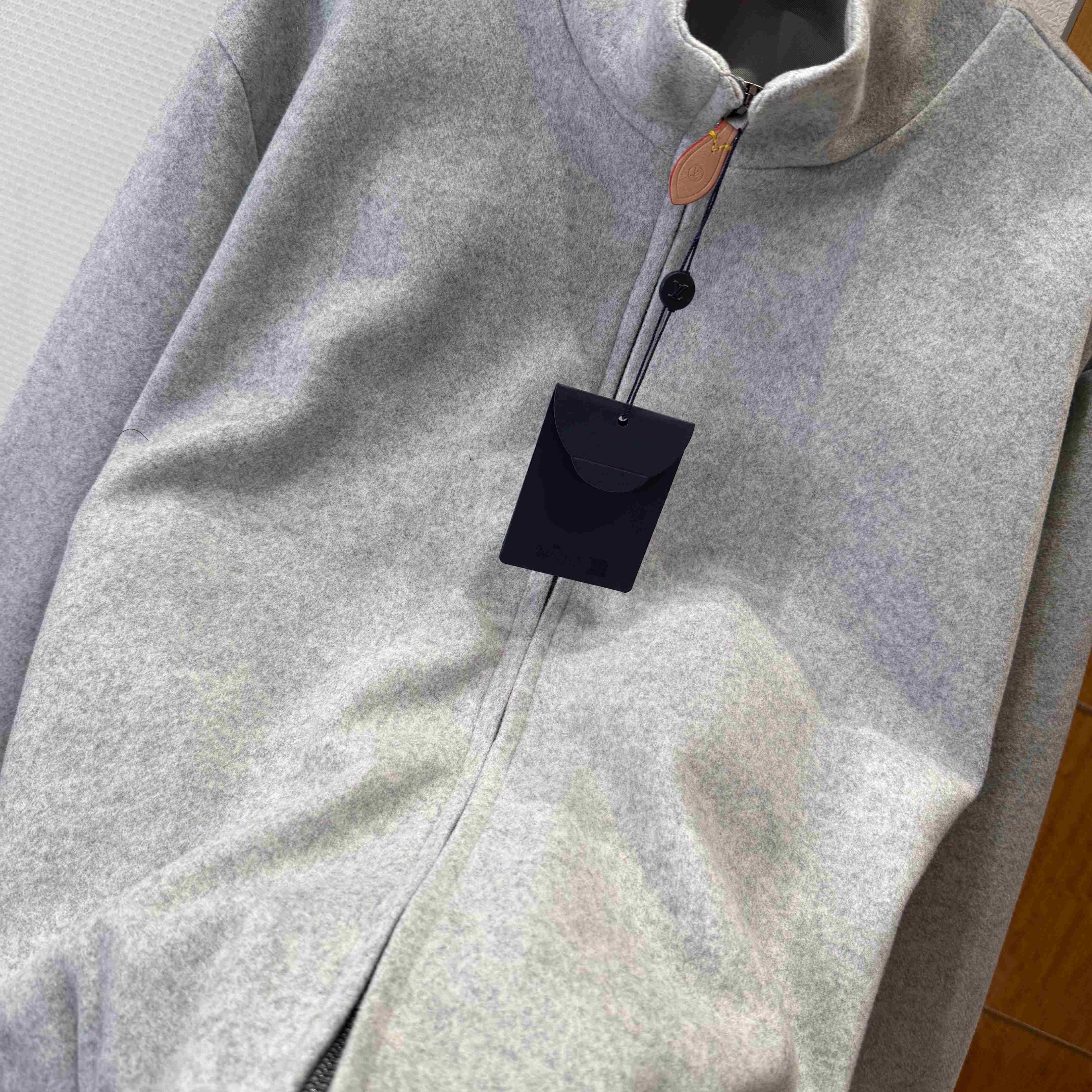 Louis Vuitton Double Face Cashmere-Wool Track Top 1AJSJ8 - DesignerGu