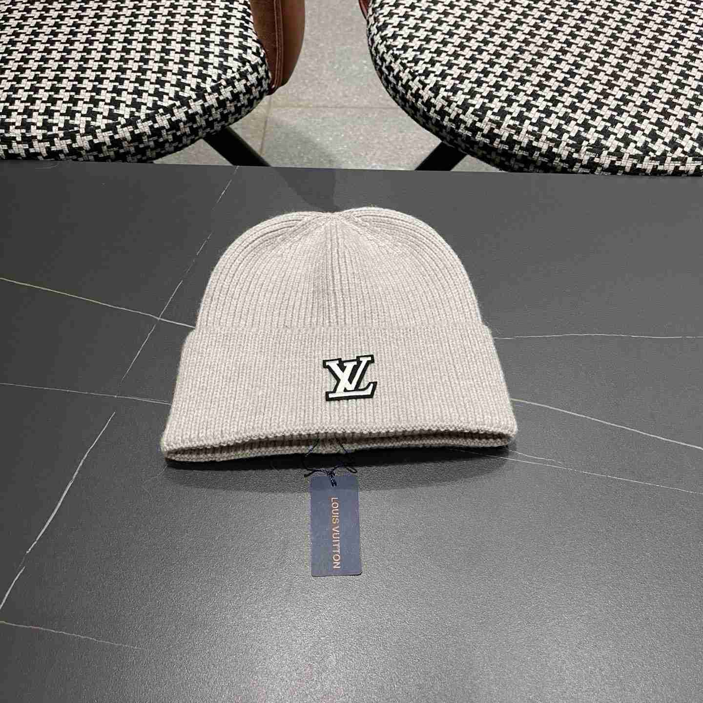 Louis Vuitton Beanie    - DesignerGu