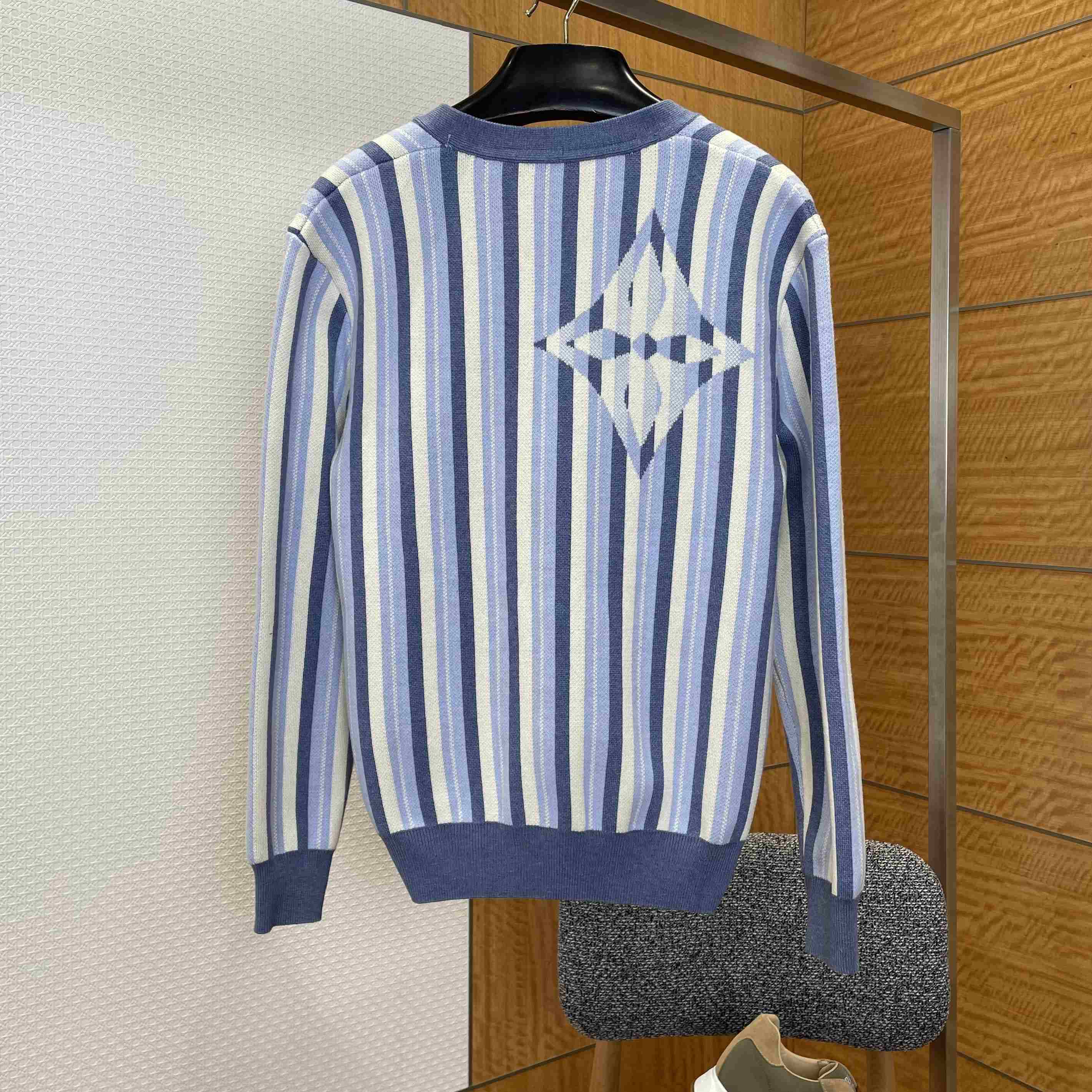 Louis Vuitton Striped Jacquard Cardigan 1AJUHI - DesignerGu