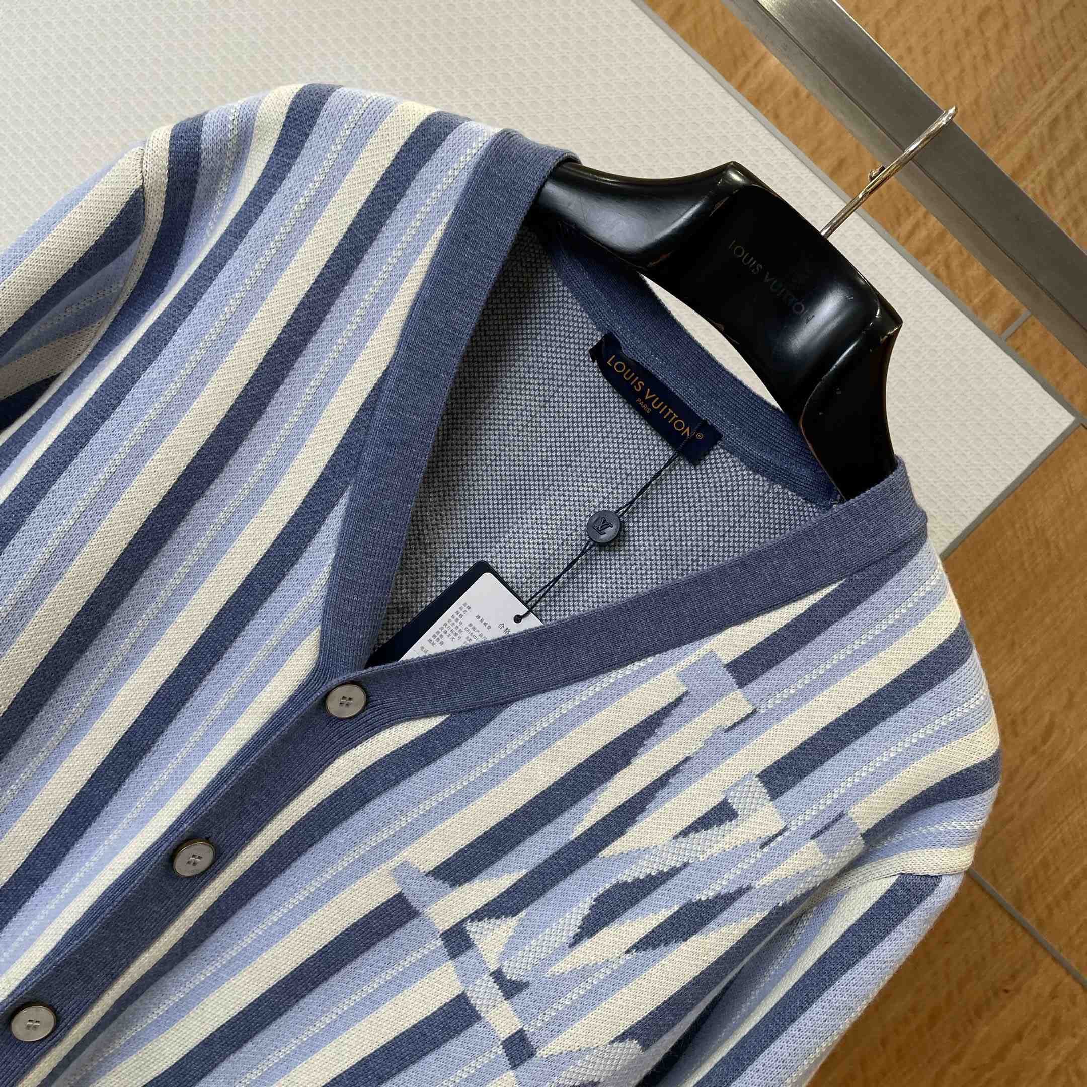 Louis Vuitton Striped Jacquard Cardigan 1AJUHI - DesignerGu