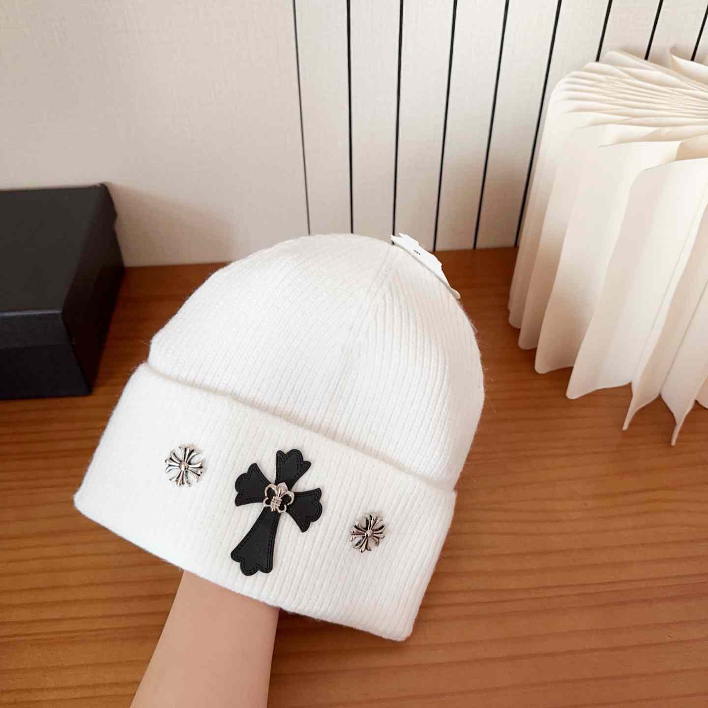 Chrome Heart Beanie White - DesignerGu