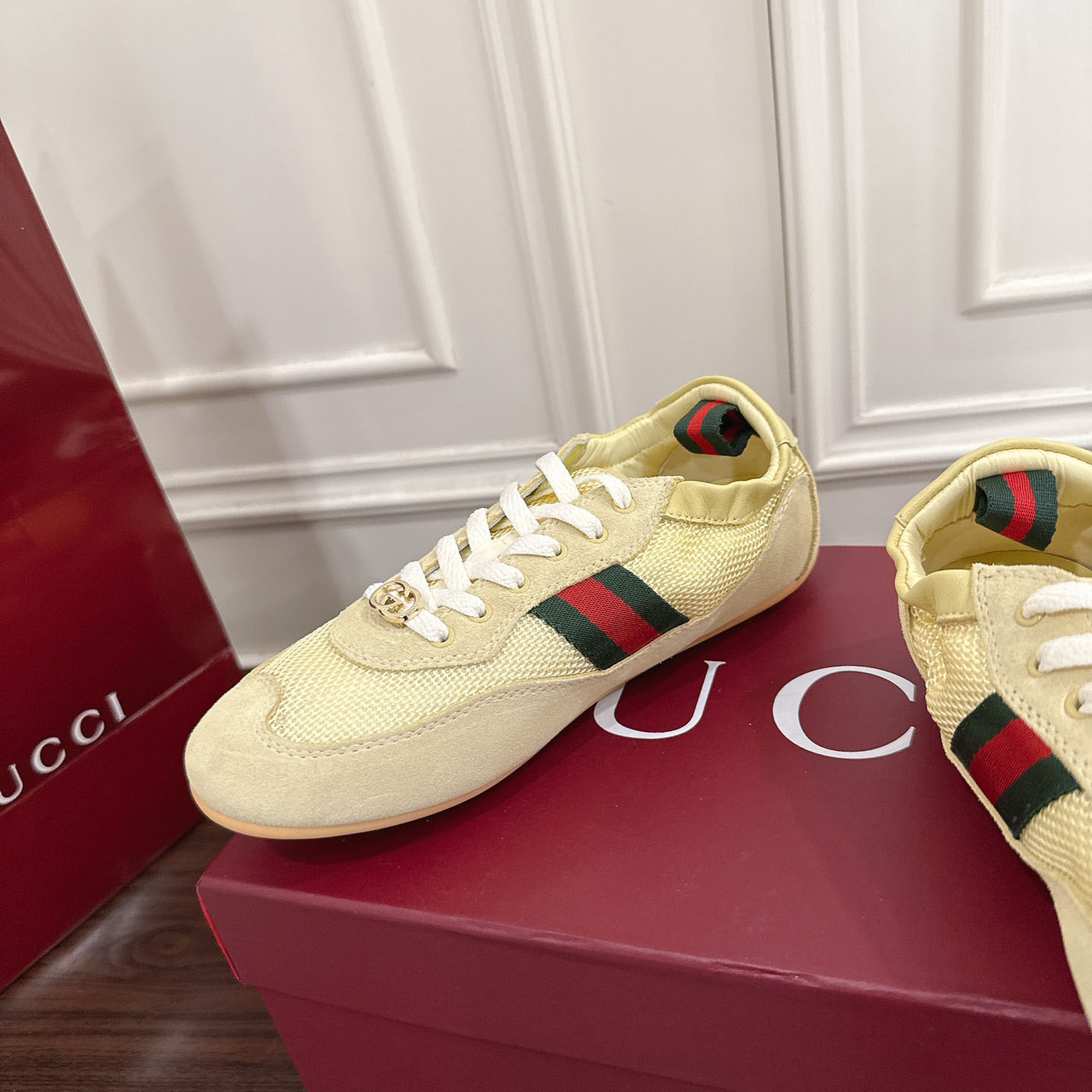 Gucci Women's Gucci Shift Sneaker - DesignerGu