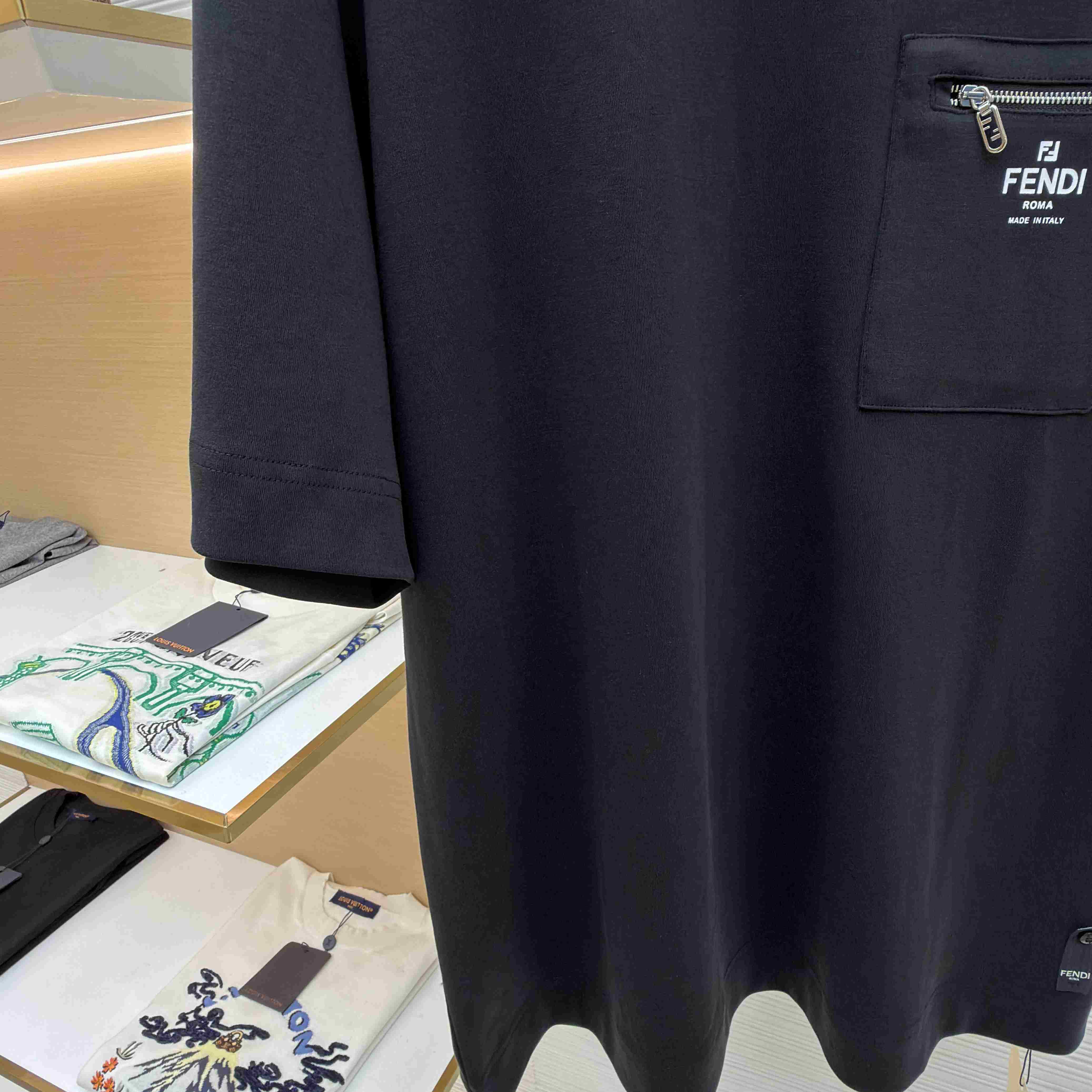 Fendi Black Cotton T-shirt - DesignerGu