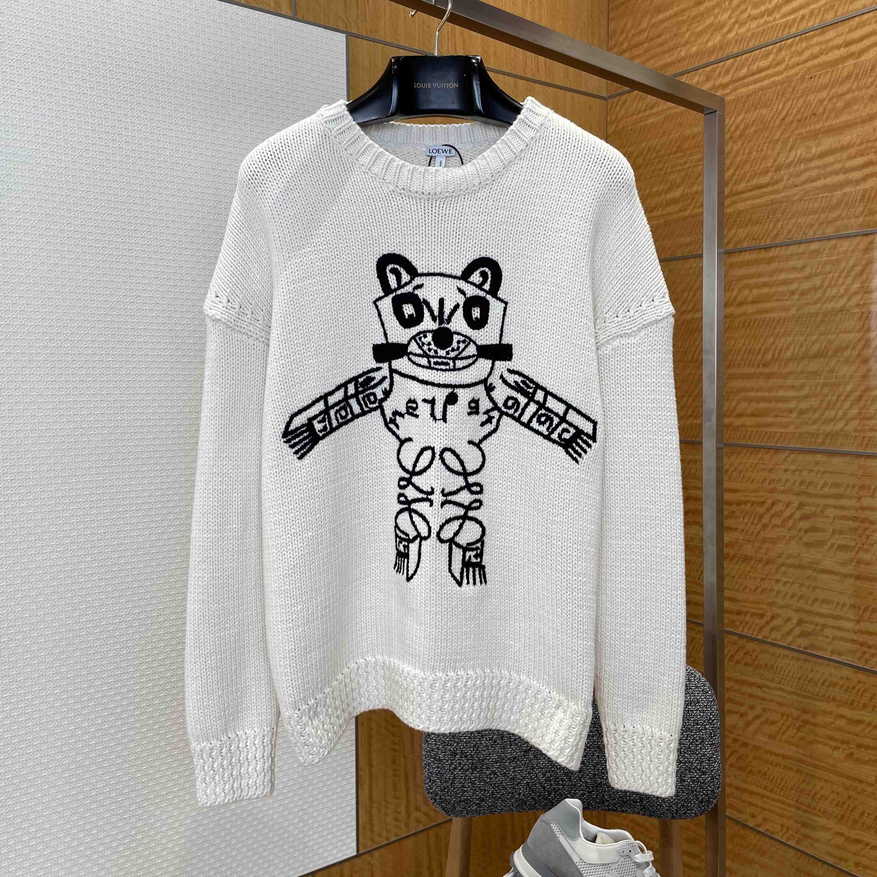 Loewe Sweater In Wool - DesignerGu