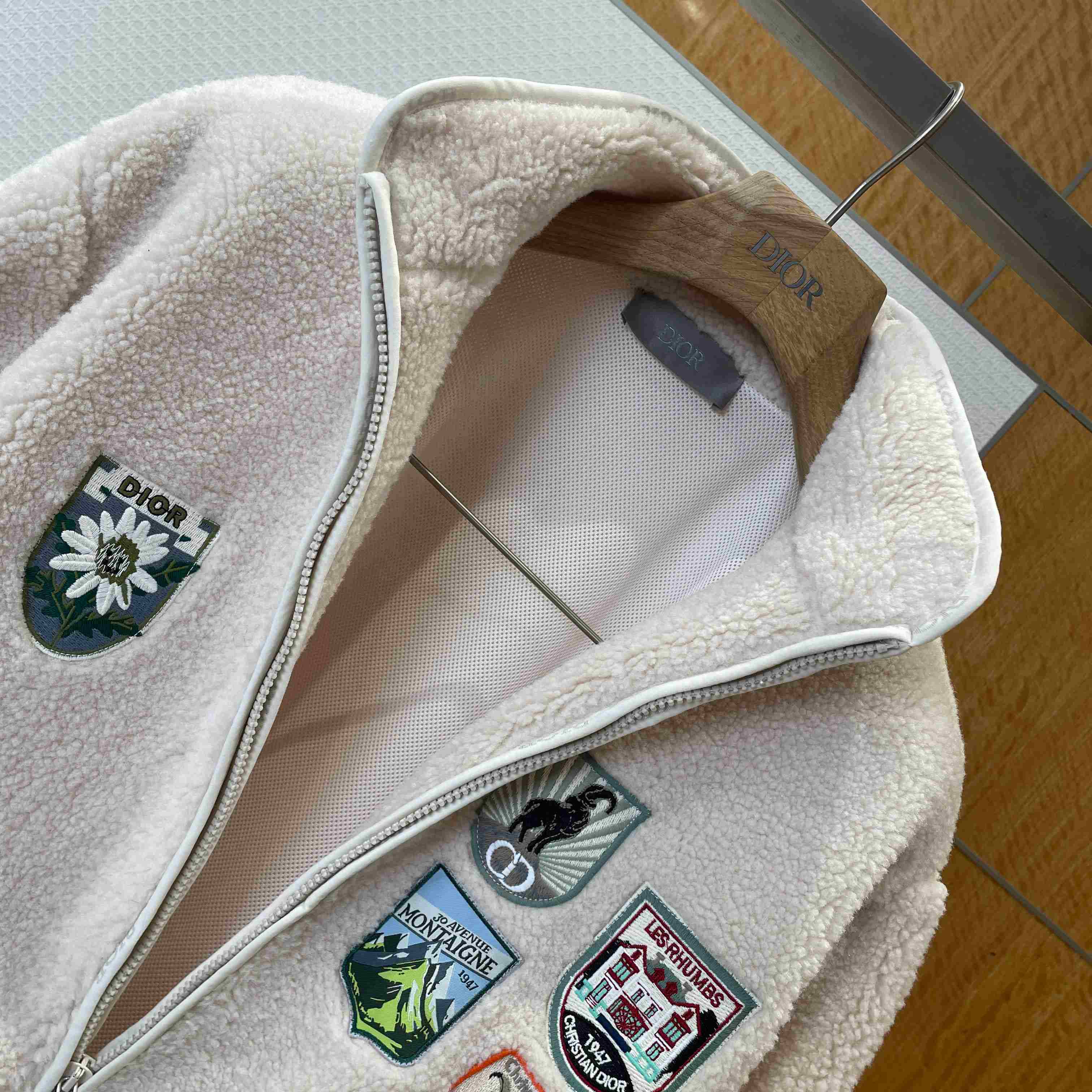 Dior  Mountain Fleece - DesignerGu