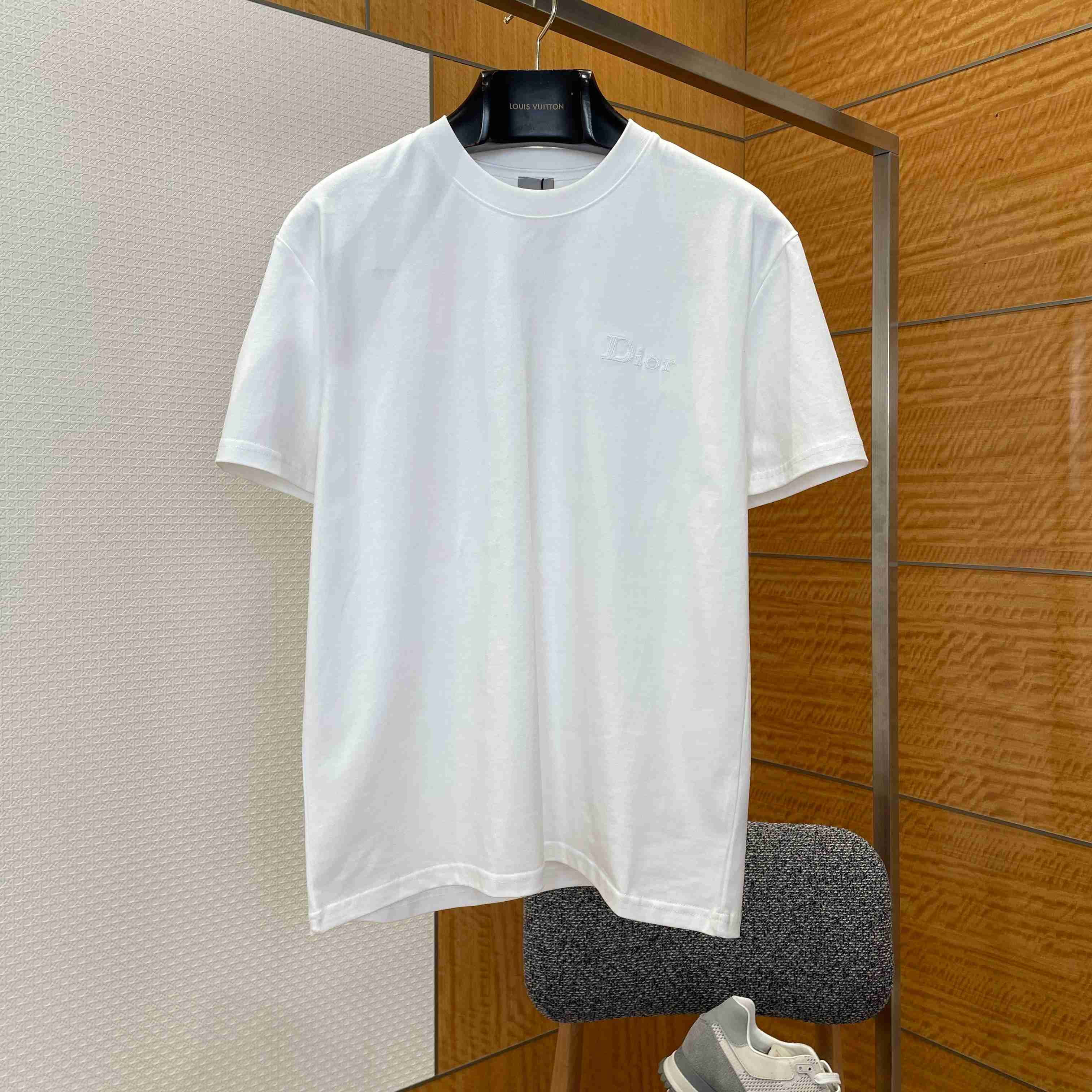 Dior T-Shirt with Dior Embroidery White - DesignerGu