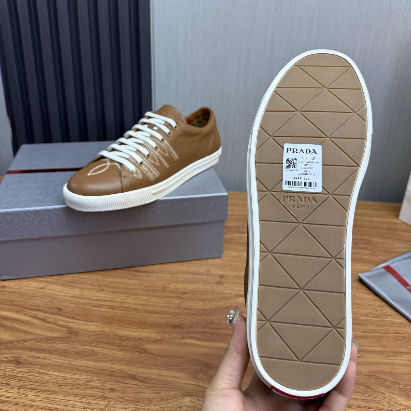 Prada Decorative-Stitching Leather Low-Top Sneakers - DesignerGu