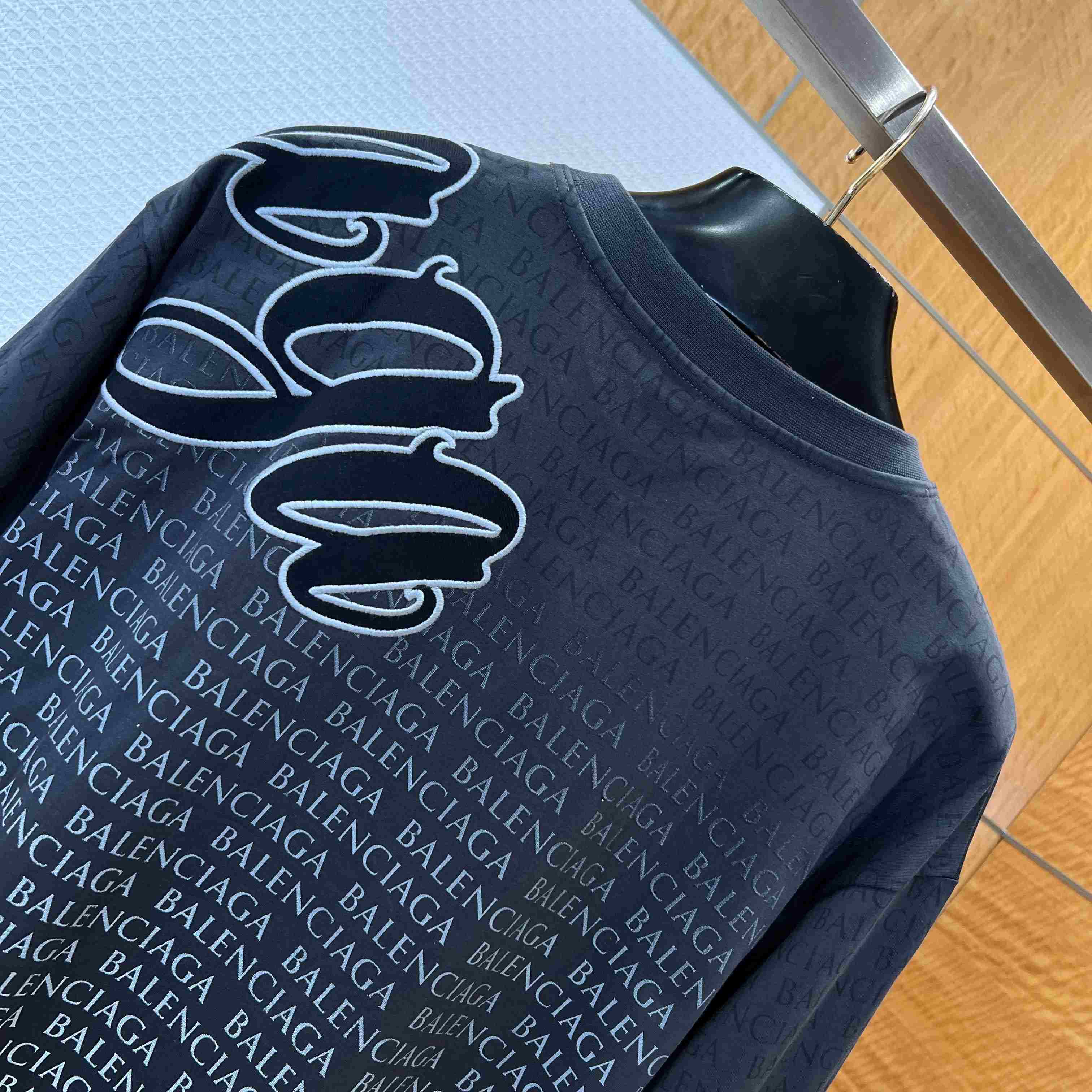 Balenciaga Big B Medium Fit T-shirt in Black/White - DesignerGu