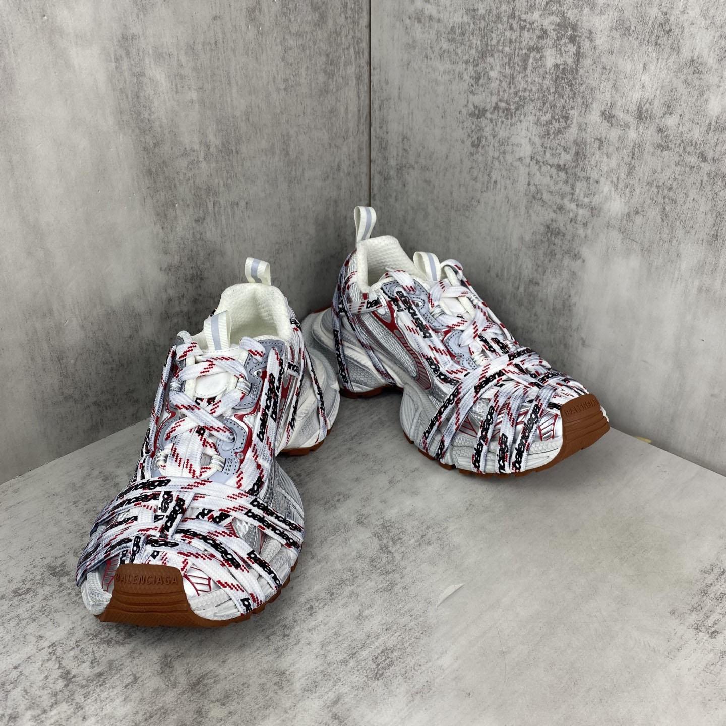 Balenciaga 3XL Extreme Laces Logo Sneaker - DesignerGu