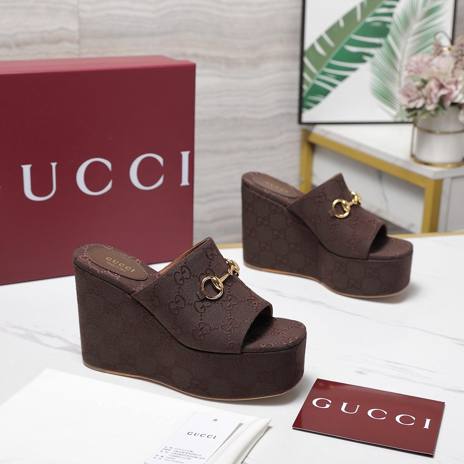 Gucci Wedge Sandal With Horsebit - DesignerGu