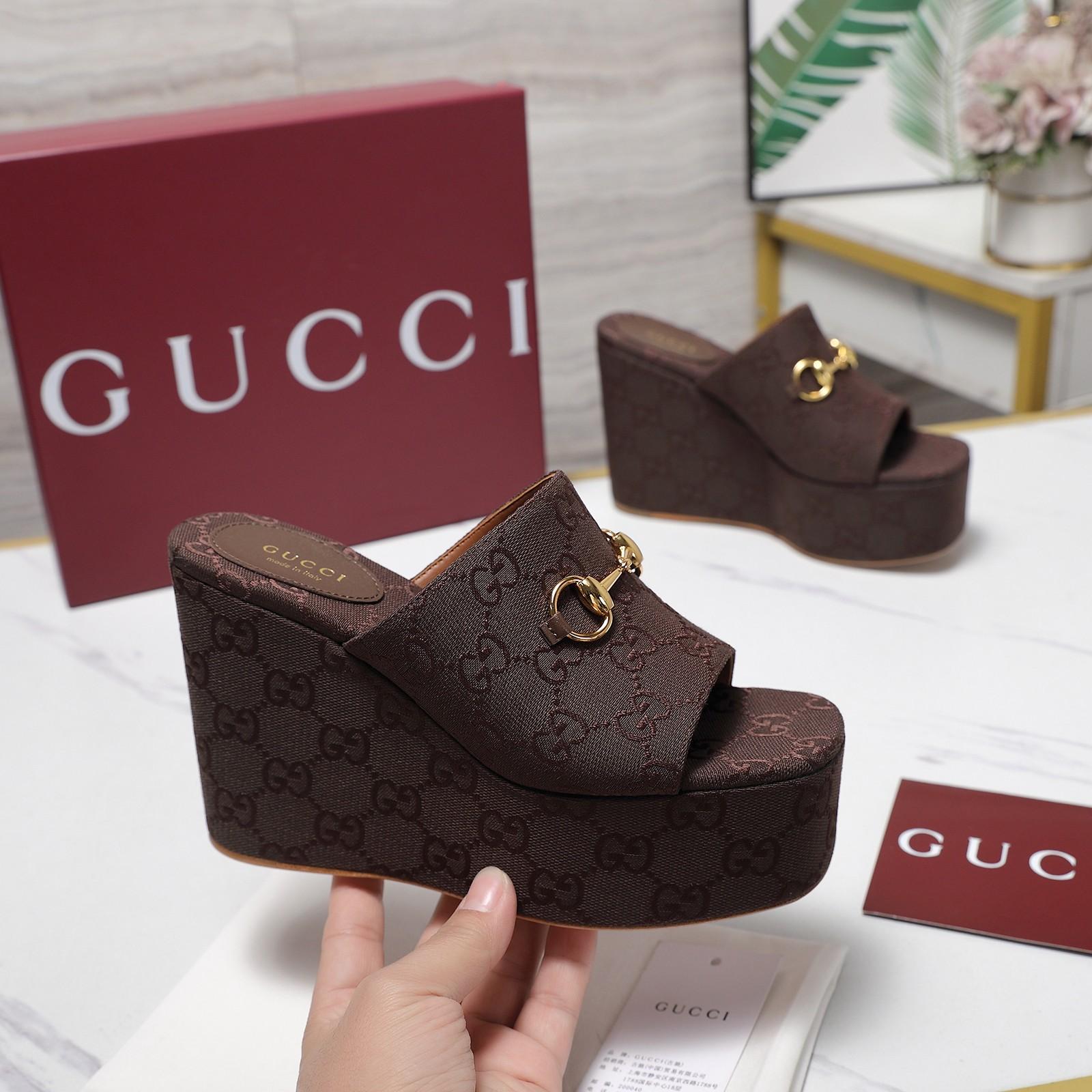 Gucci Wedge Sandal With Horsebit - DesignerGu