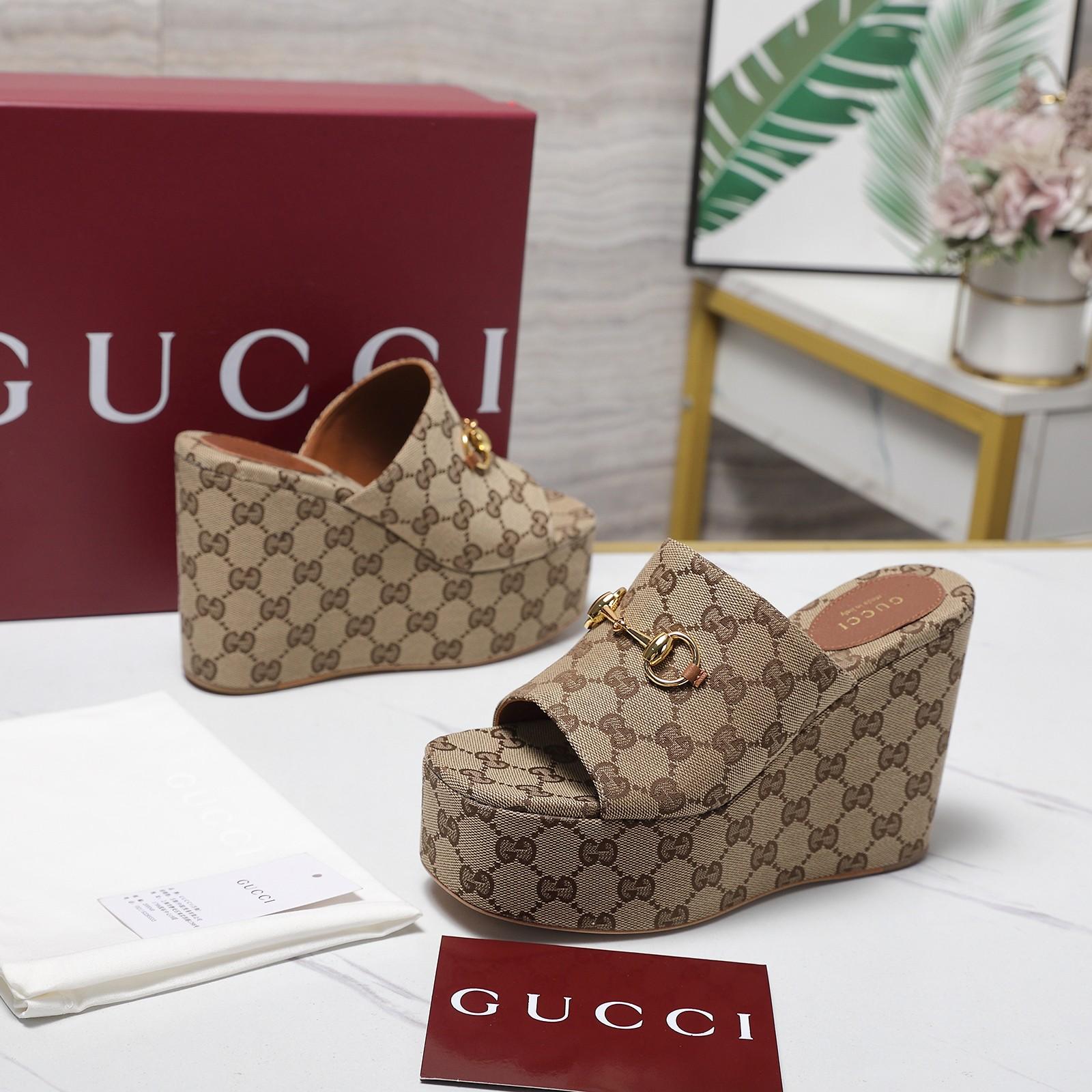 Gucci Wedge Sandal With Horsebit - DesignerGu