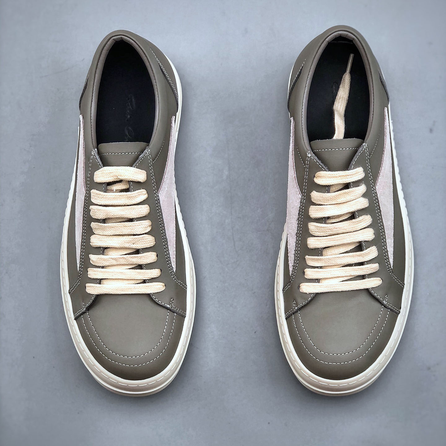 Rick Owens Low-top Sneakers  - DesignerGu