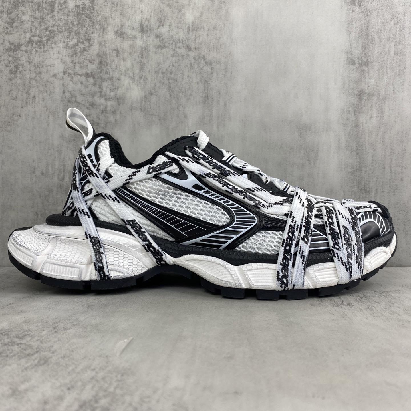 Balenciaga Balenciaga 3XL Extreme Laces Logo Sneaker - DesignerGu