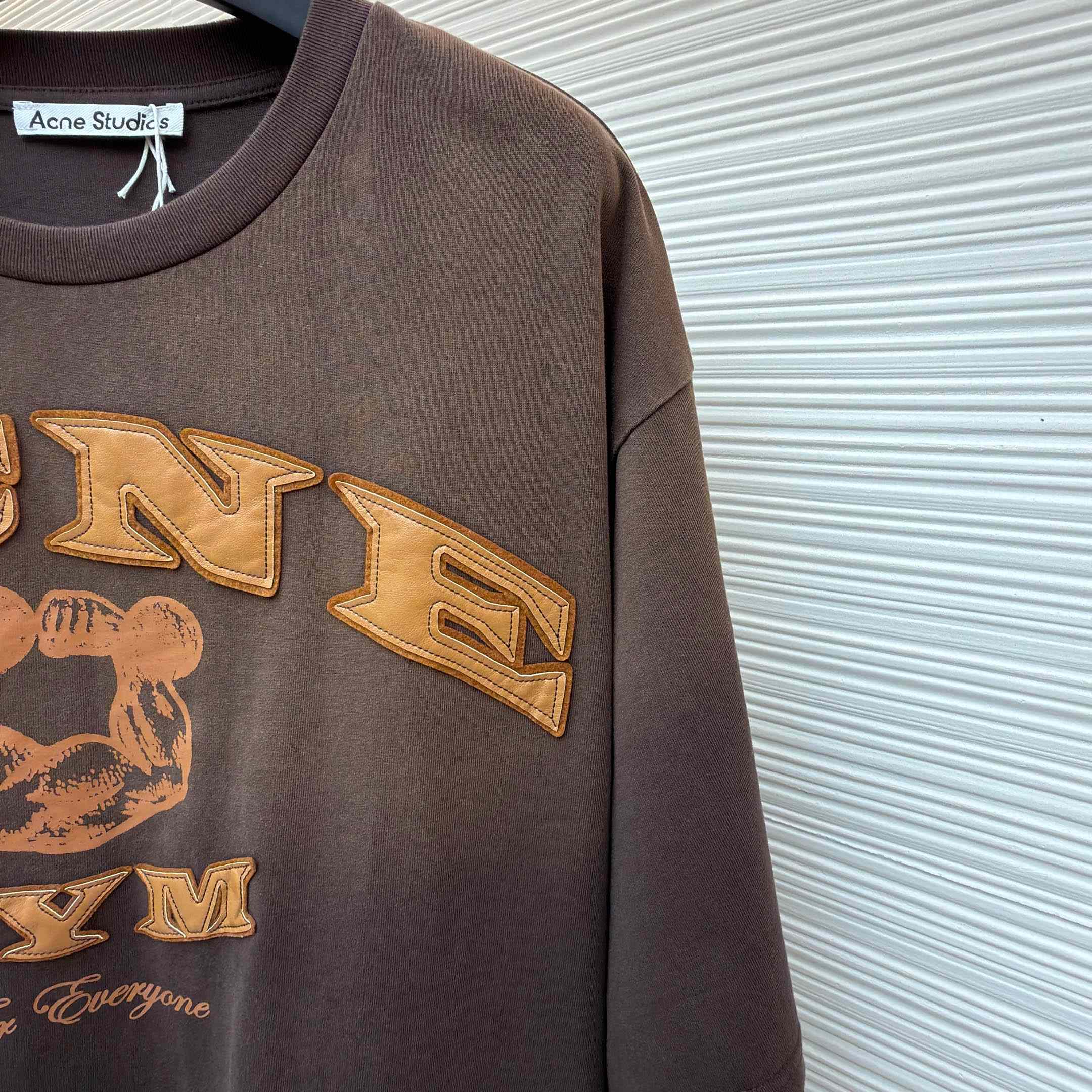 Acne Studios  Gym Logo T-shirt - DesignerGu