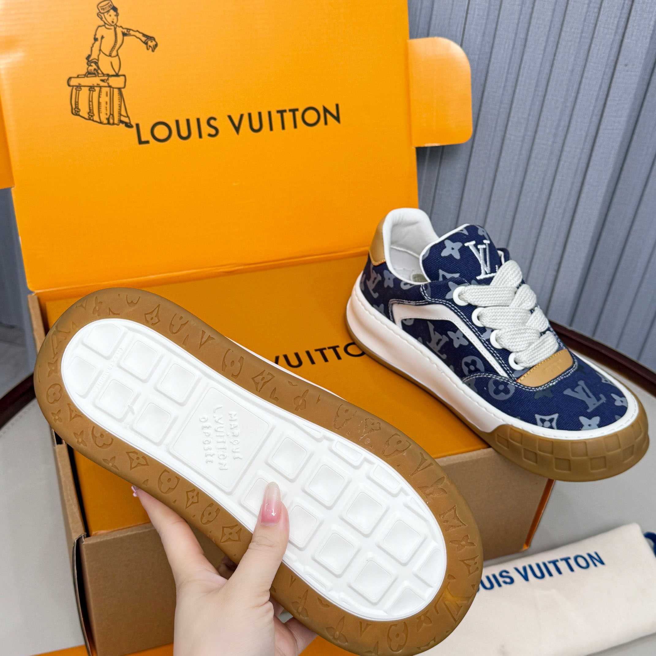 Louis Vuitton LV Tilted Sneaker 1AJCWL - DesignerGu