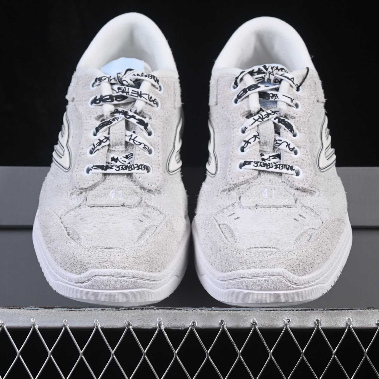 Balenciaga Hamptons Sneaker In Off-white And Black Brushed Suede Cowskin - DesignerGu