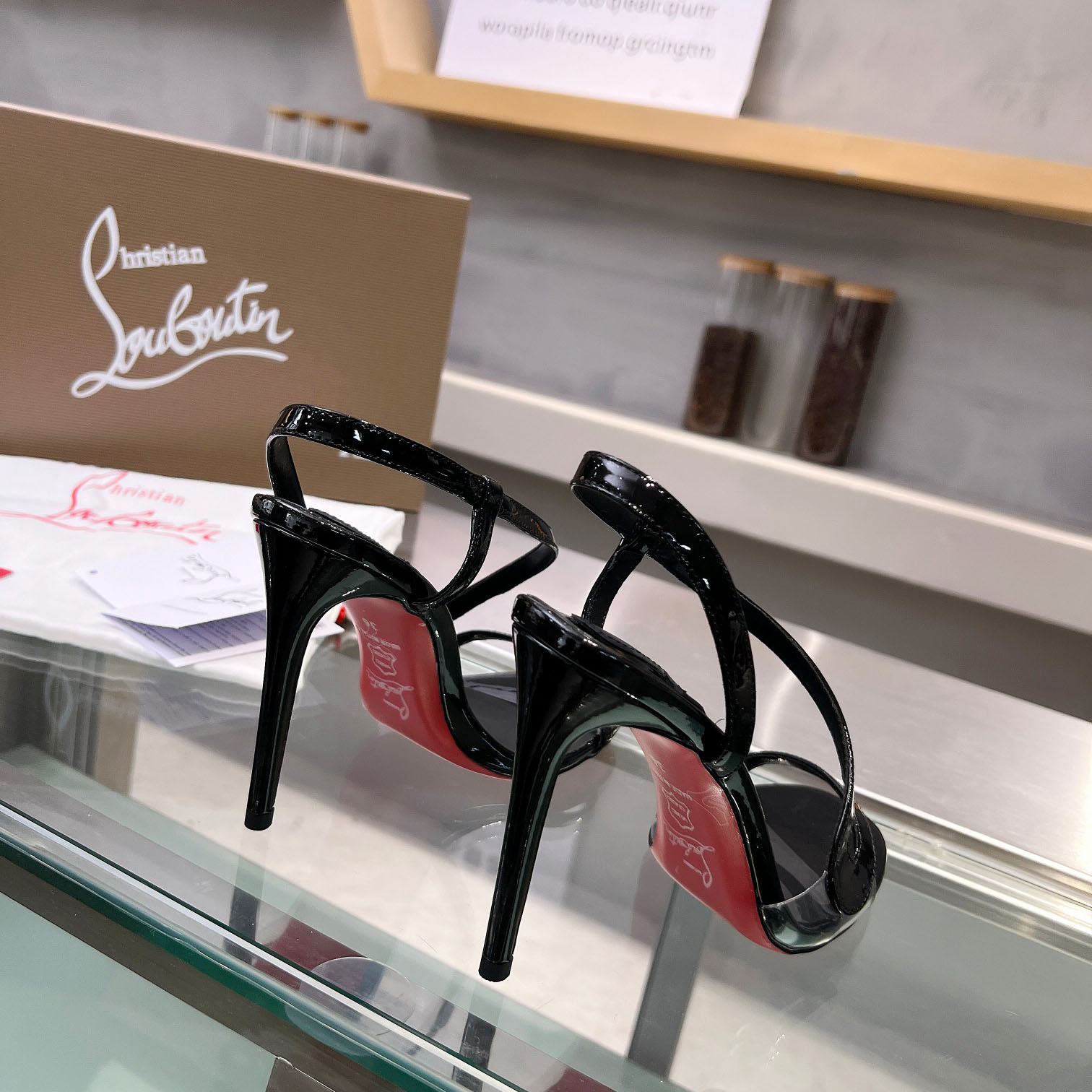 Christian Louboutin Rosa Z  100 mm Sandals  Patent Calf Leather - Black  - DesignerGu