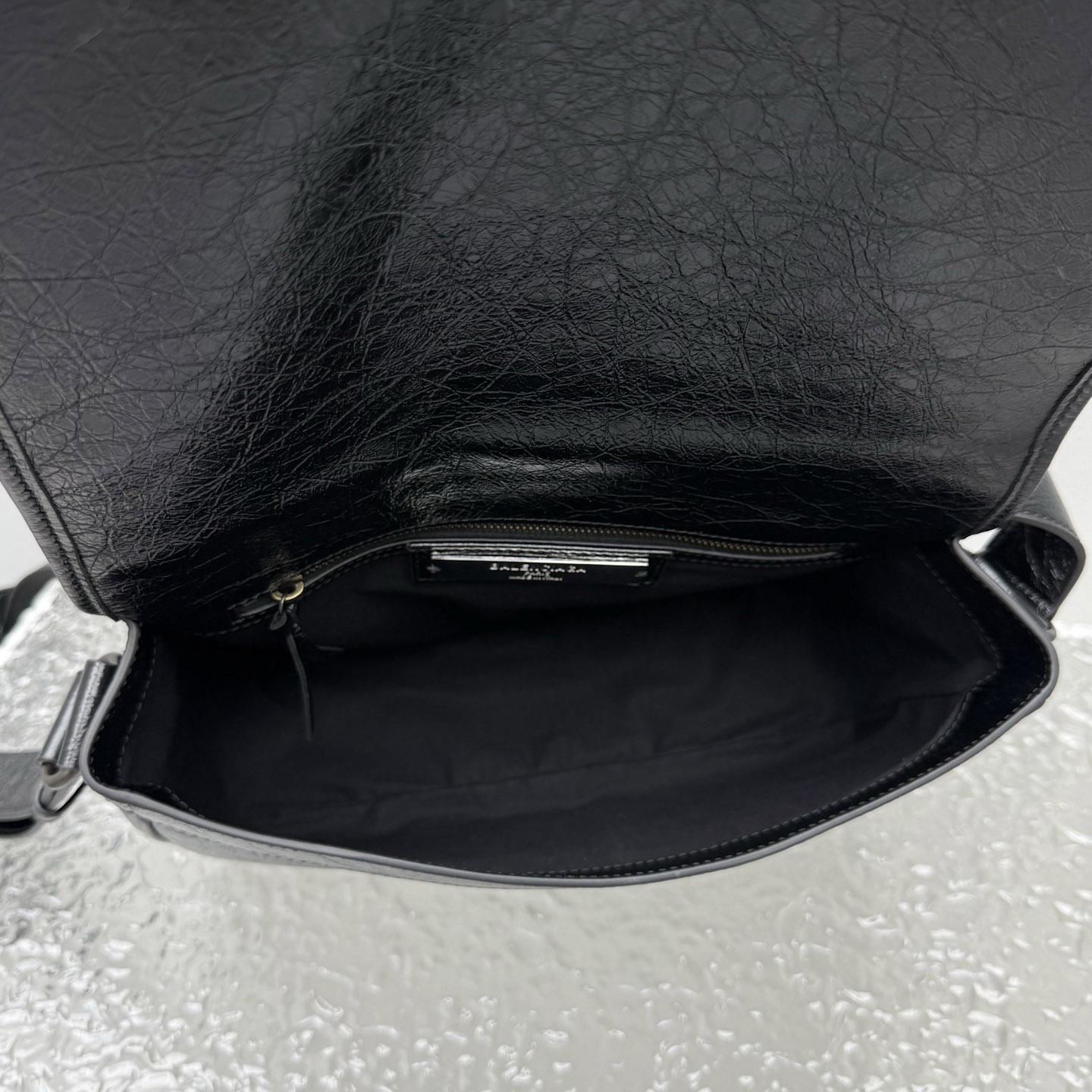Balenciaga  Le City Leather Shoulder Bag - DesignerGu