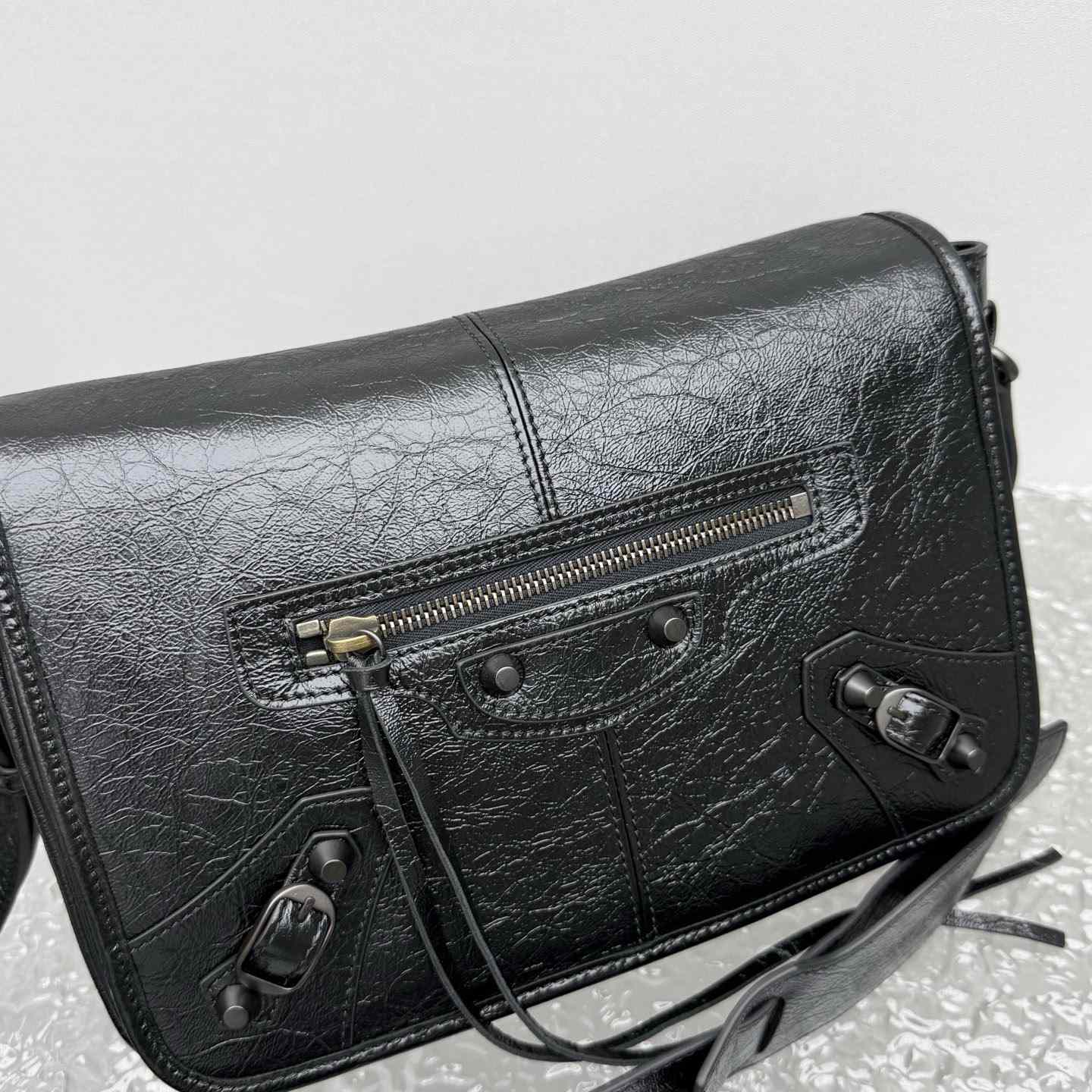 Balenciaga  Le City Leather Shoulder Bag - DesignerGu