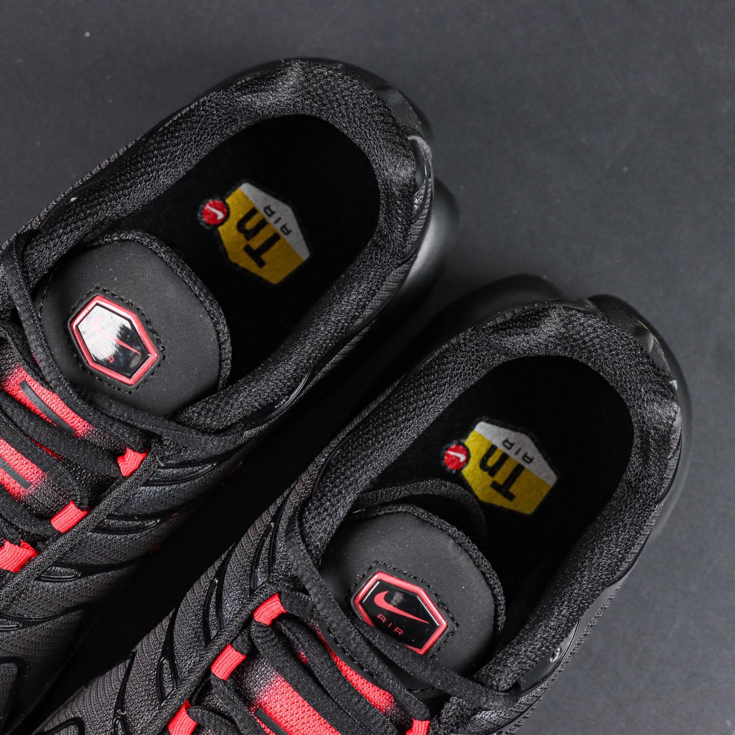 Nike Air Max Plus 'Sith Lightsaber'  IM4868-010  - DesignerGu