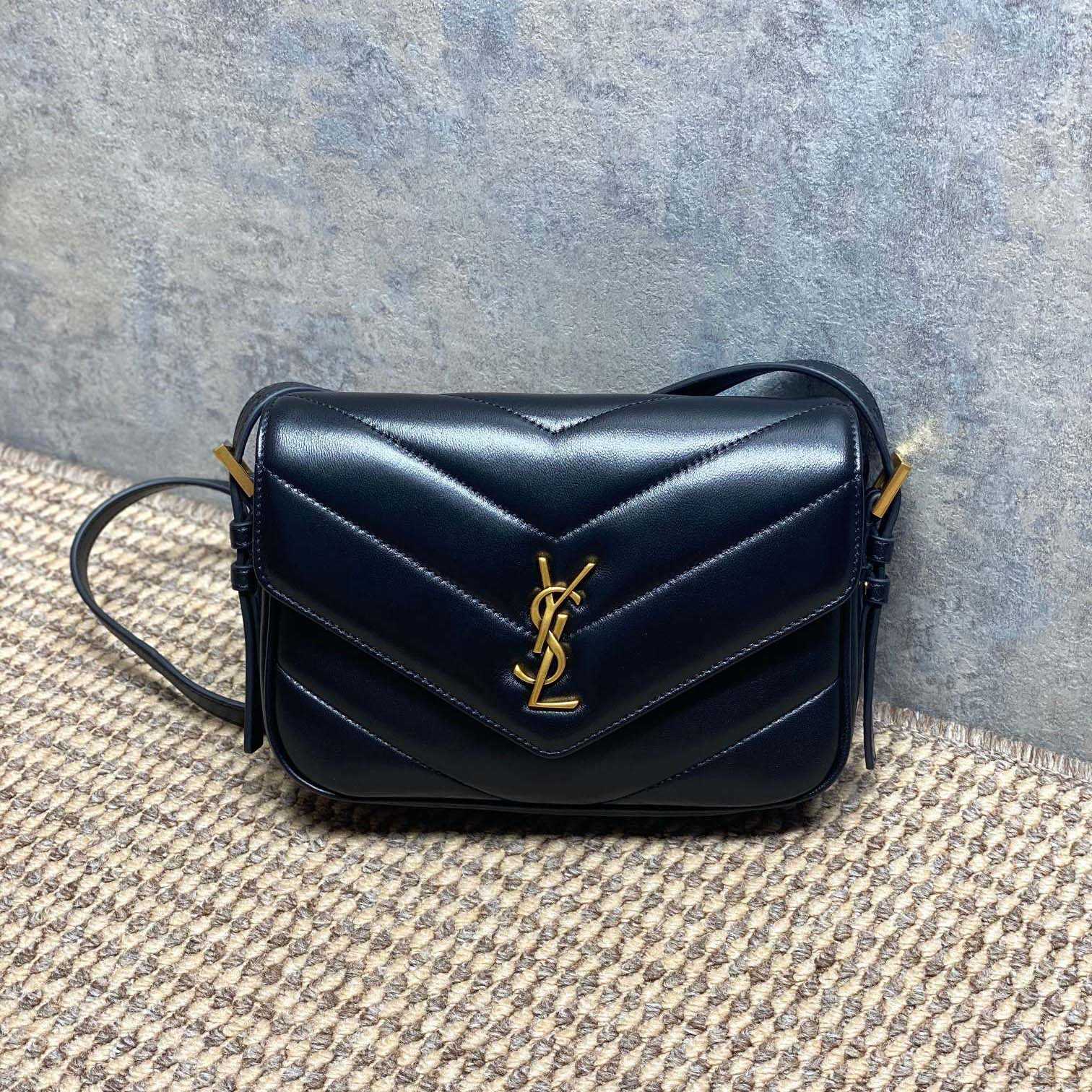 Saint Laurent LOULOU Toy Crossbody In MATELASSÉ Lambskin - DesignerGu