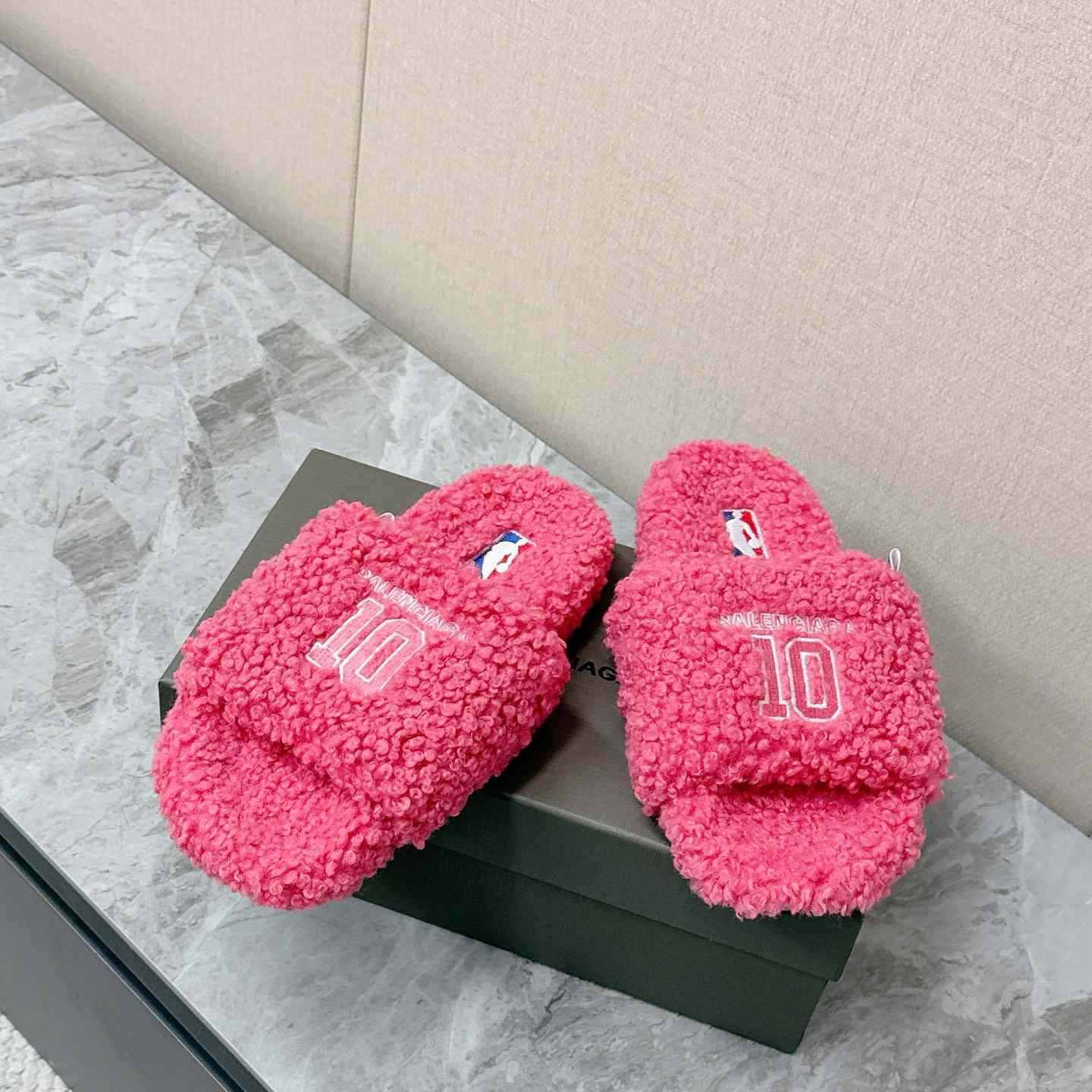 Balenciaga | Nba Collaboration Furry Open Mule - DesignerGu