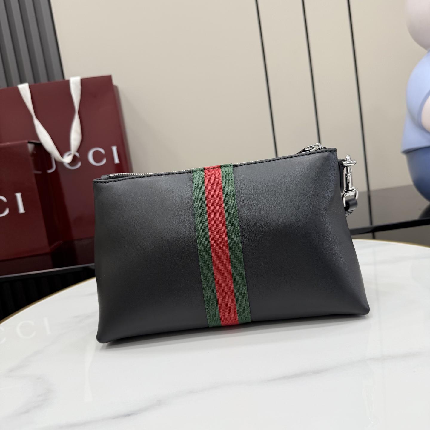 Gucci Web Trademark Medium Pouch - DesignerGu